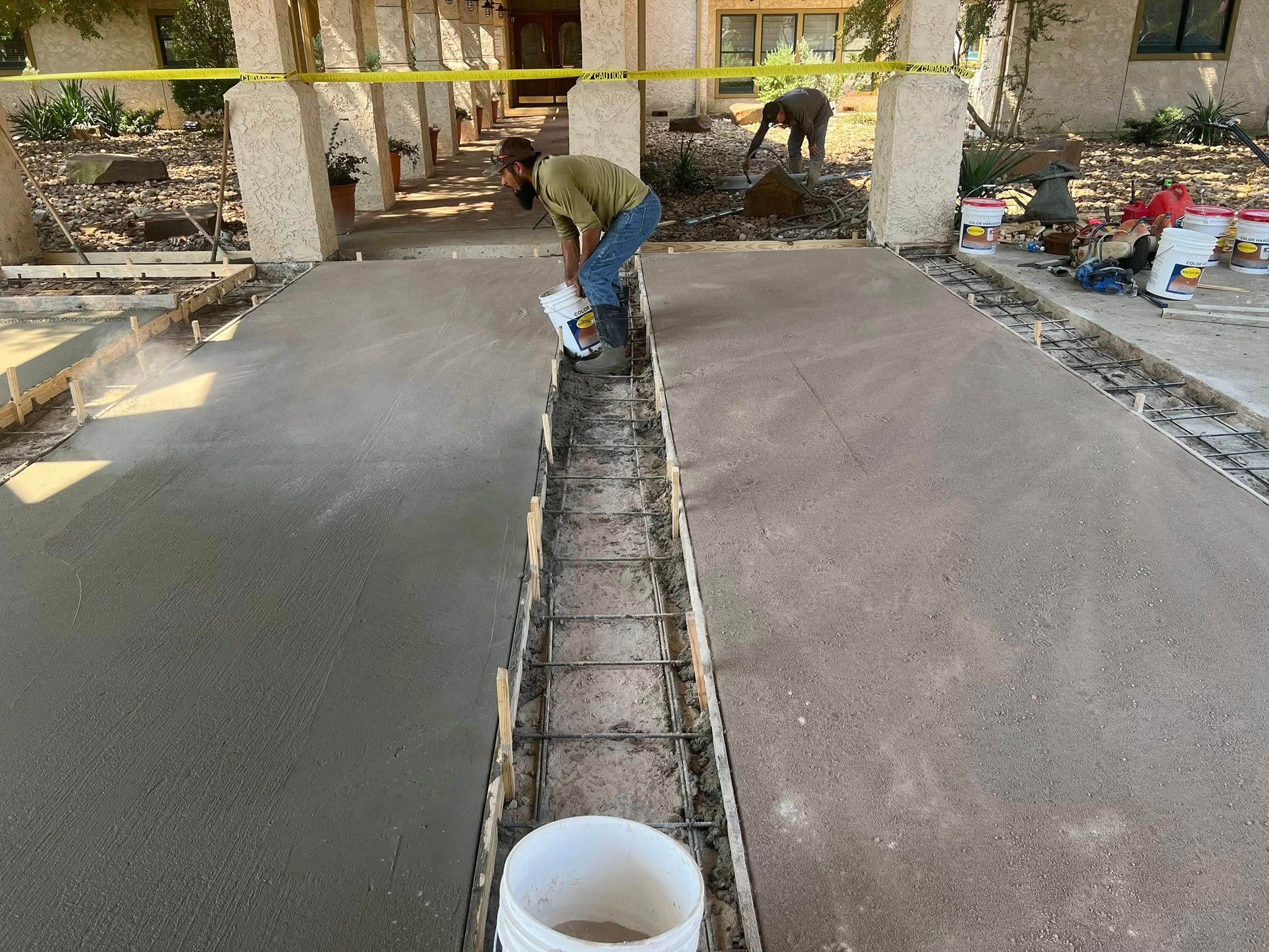  for Javonnies Concrete Services LLC in Gun Barrel City, TX