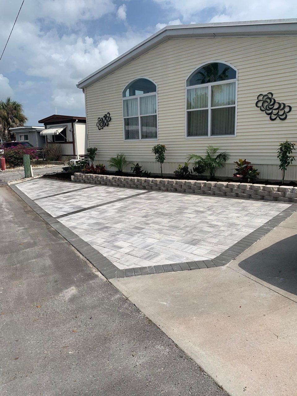  for Oceanfront Landscape in St. Petersburg, FL