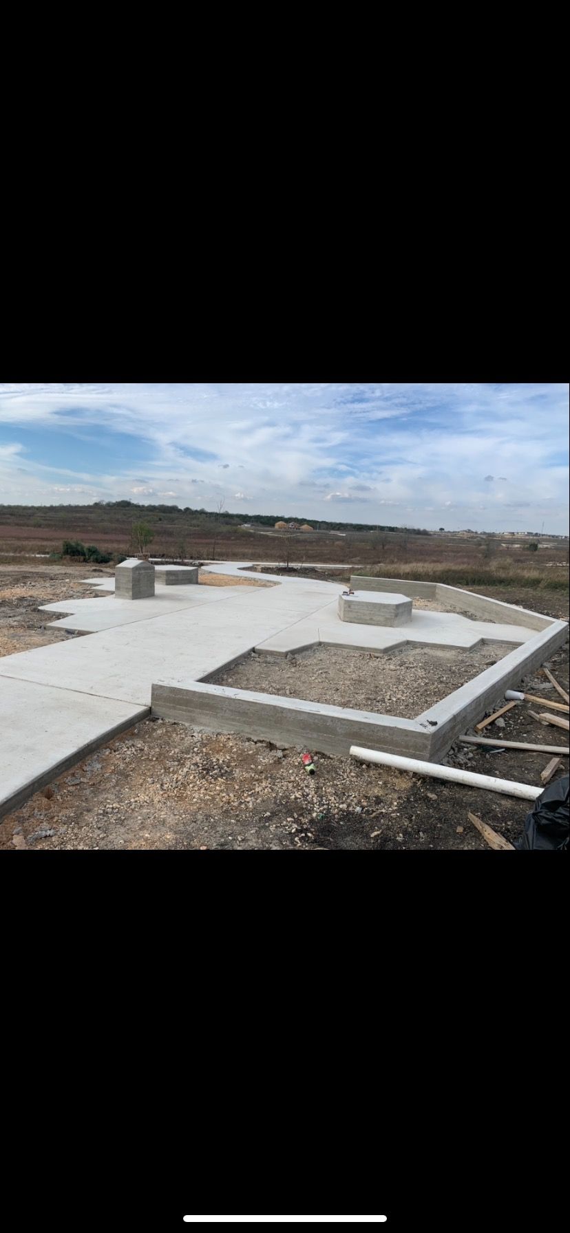  for Leo's Concrete Crew in Elgin, TX