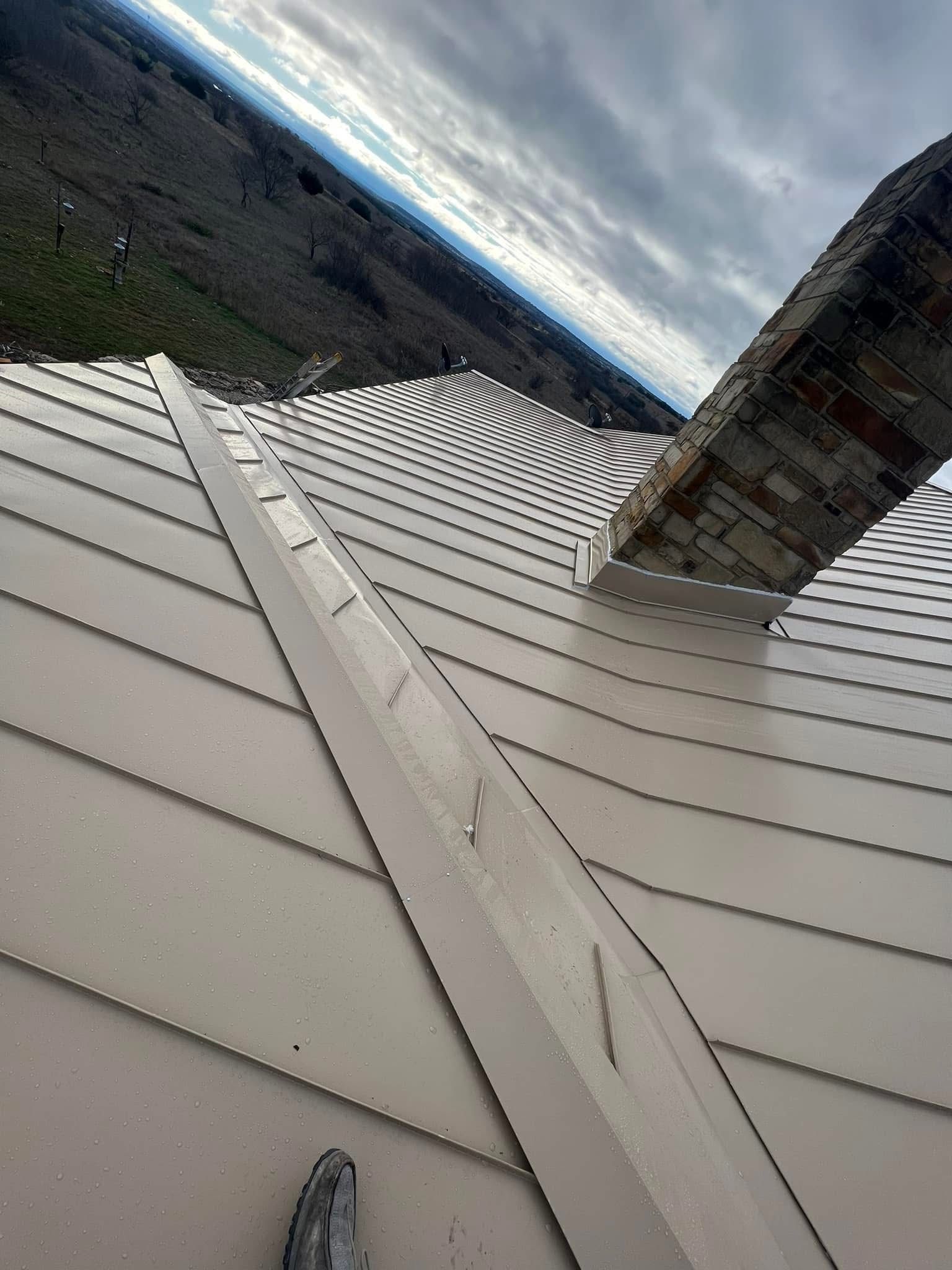 Metal roofs  for Barcenas Roofing & Remodeling in San Saba, TX