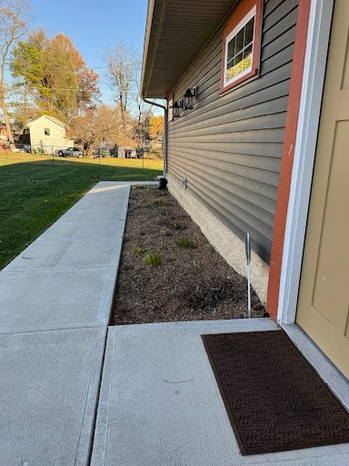 All Photos for Bearforce Lawn Care LLC in Greenfield, IN