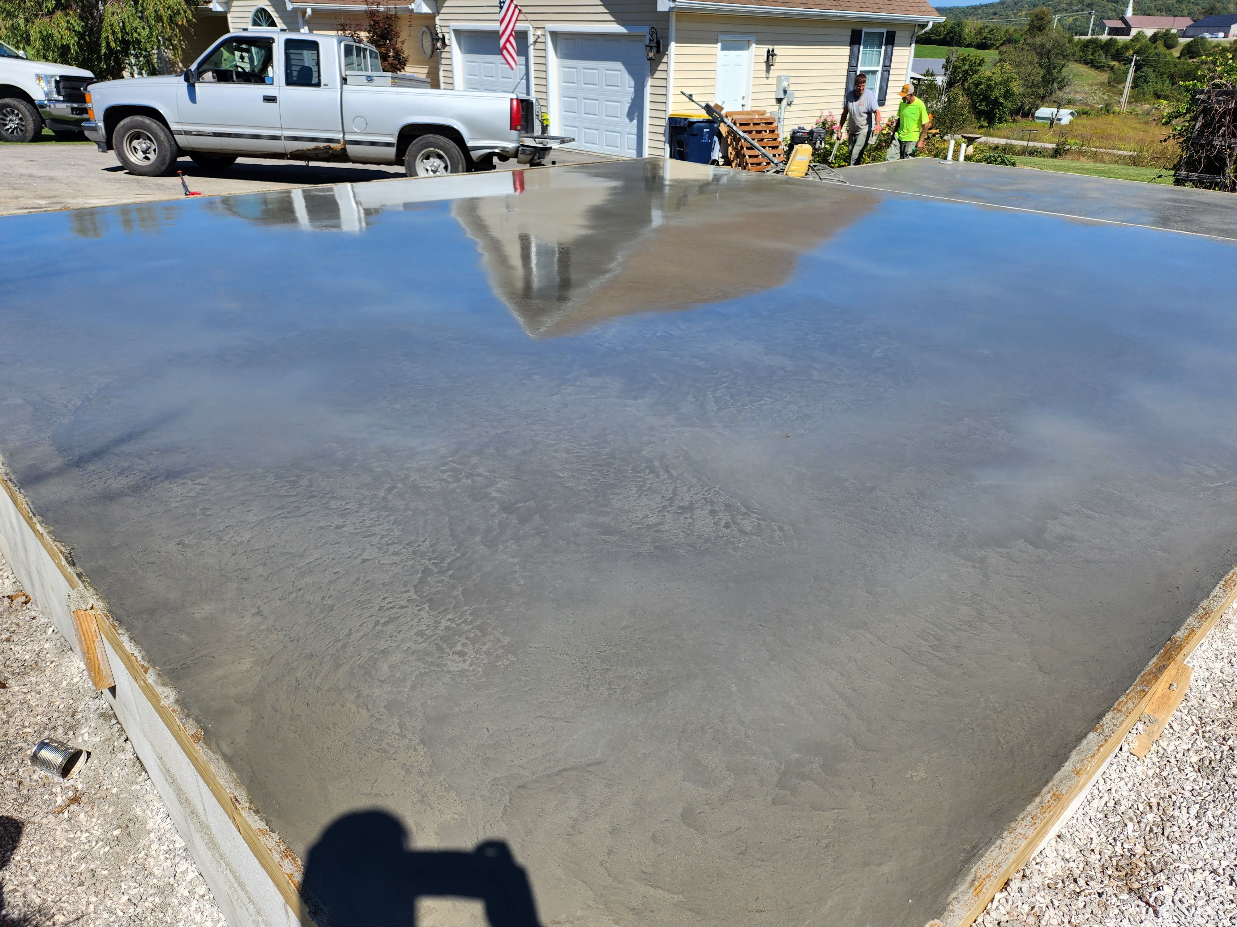 Slabs slick as glass for Hellards Excavation and Concrete Services LLC in Mount Vernon, KY