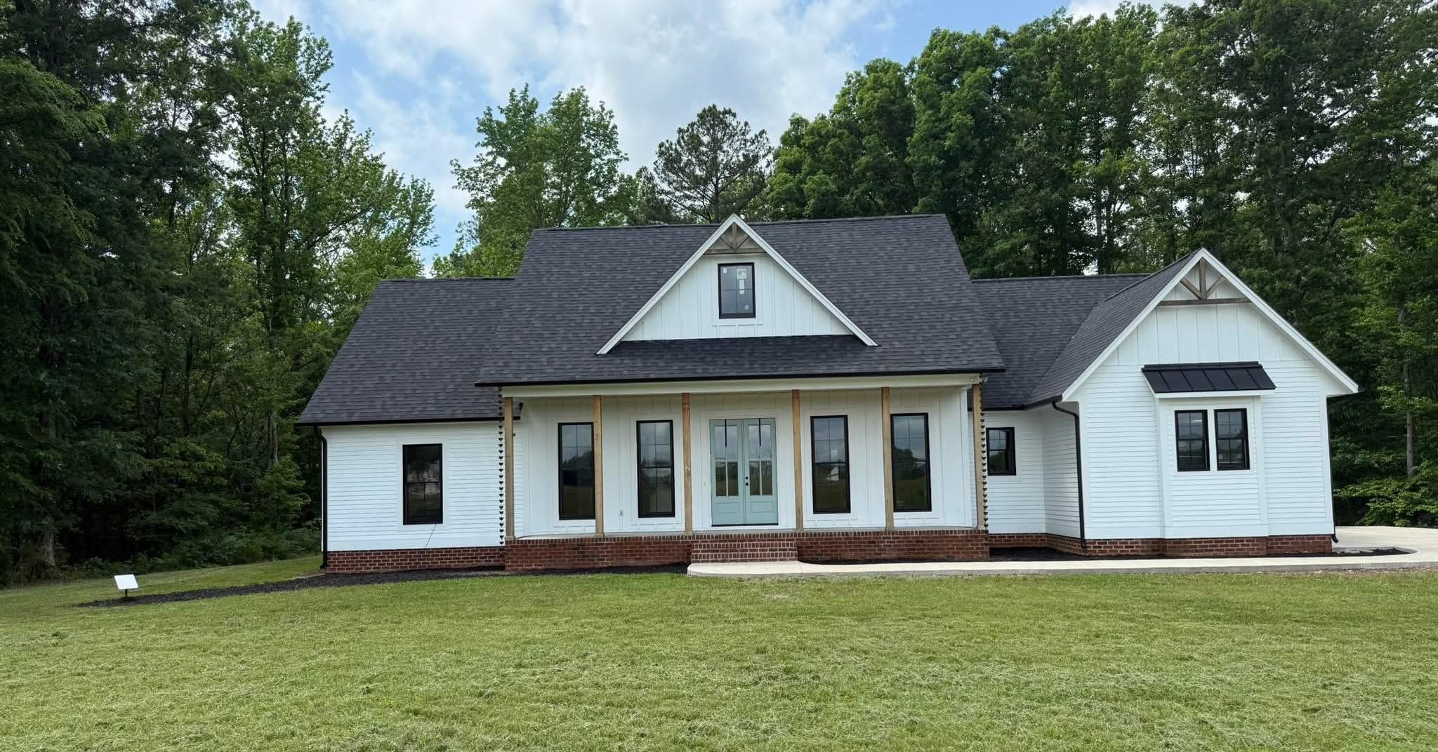  for Legacy Roofing in Dinwiddie, VA
