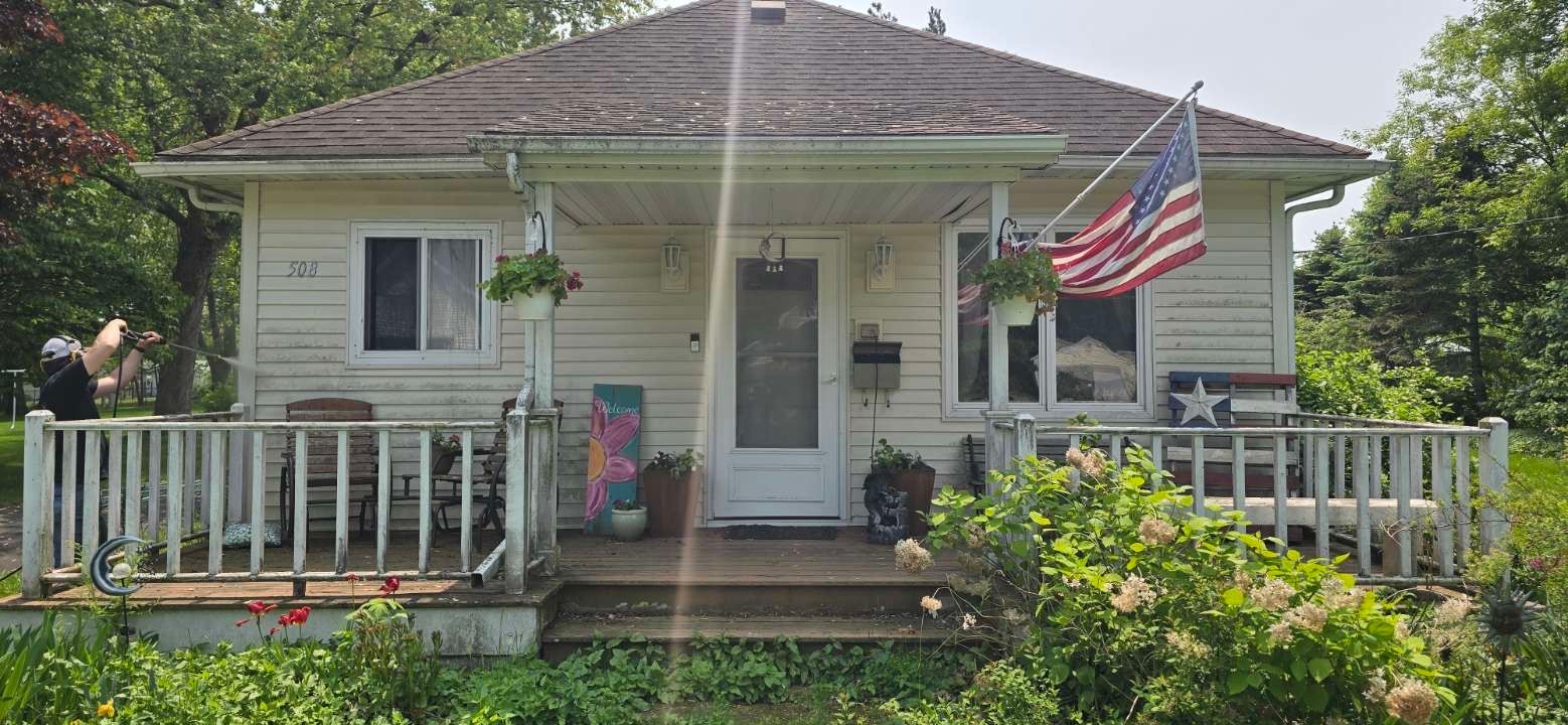 for Mahner Service in Medford, WI