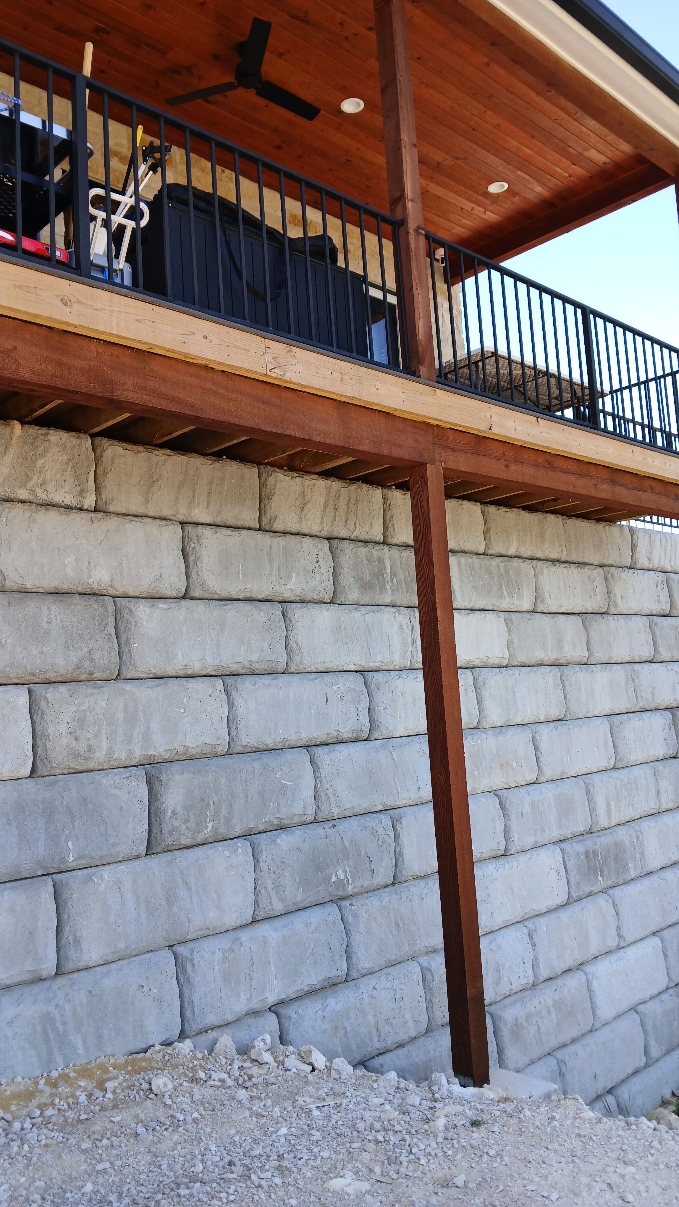  for Thompson Construction in Uvalde County, TX
