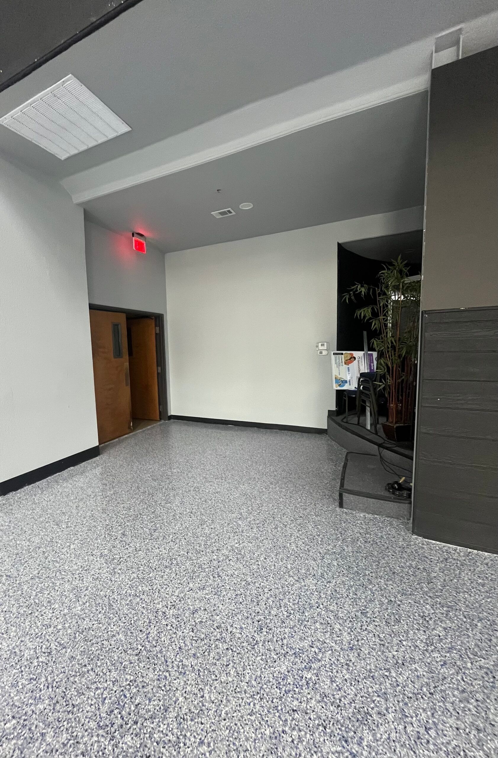 Flooring for VantaCoat Surfaces in Grand Prairie, TX
