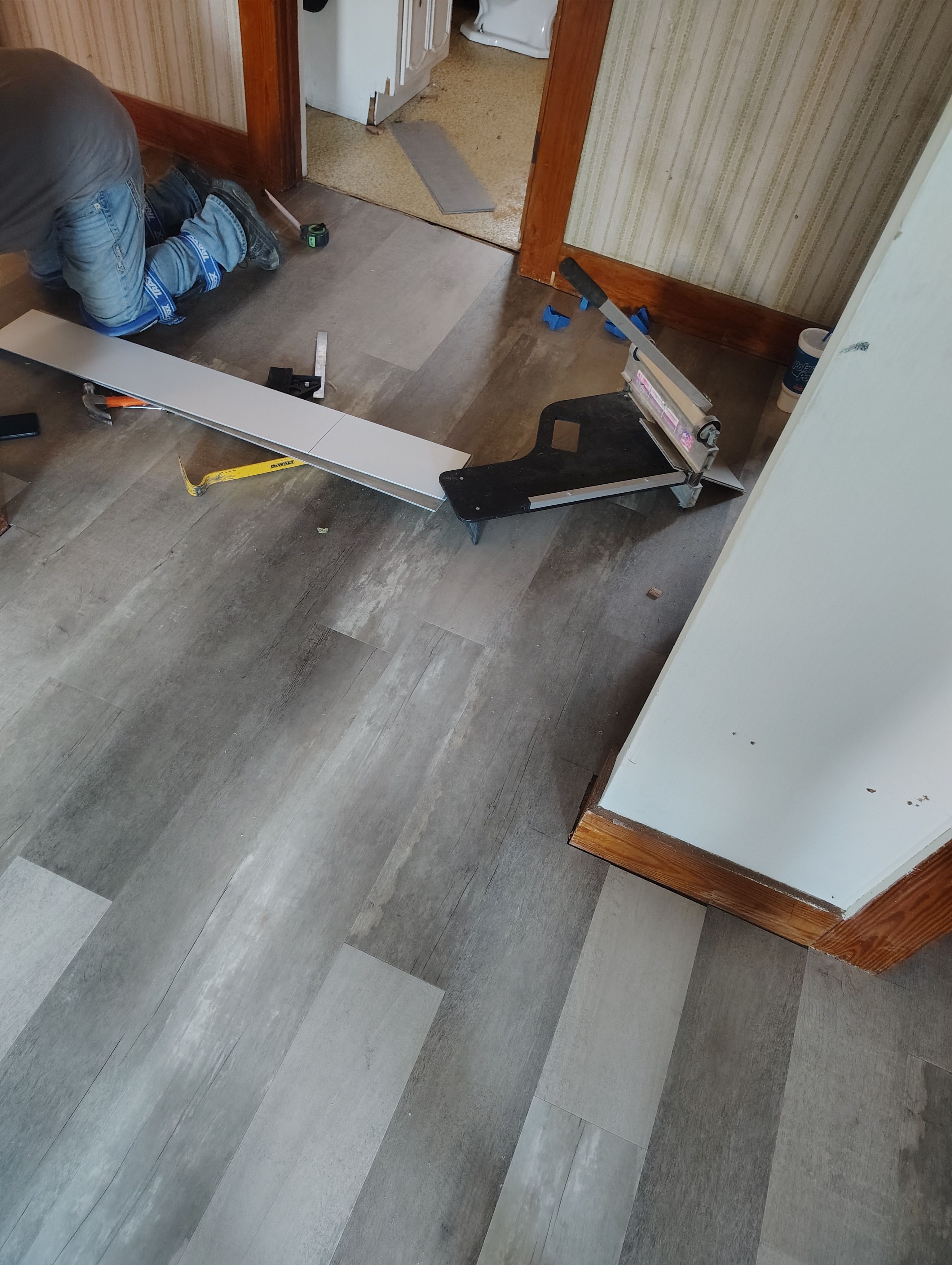  for Ideal Flooring in Glasgow, KY