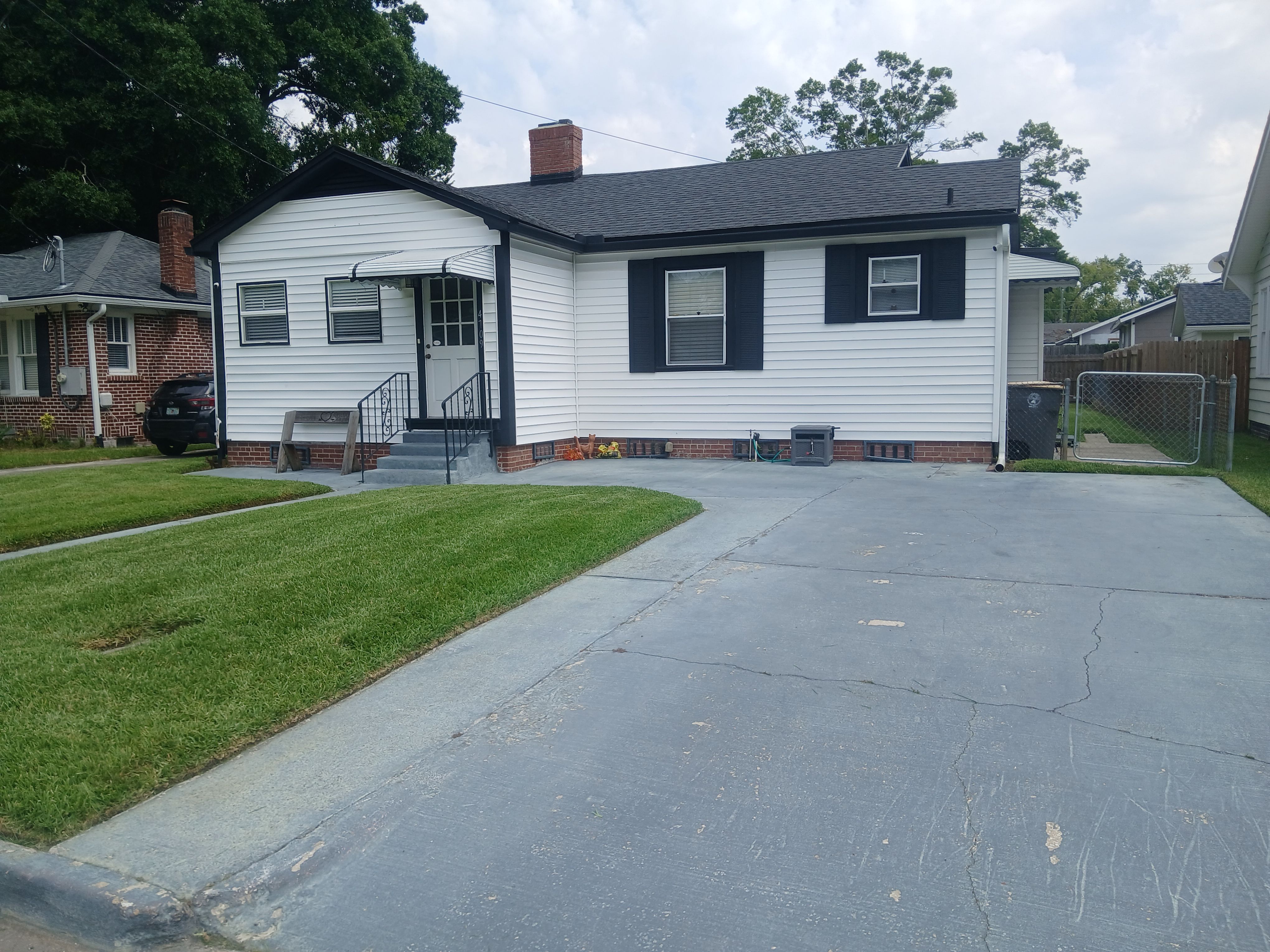 All Photos for Tugger and Son's Lawn Care Services in Jacksonville, FL