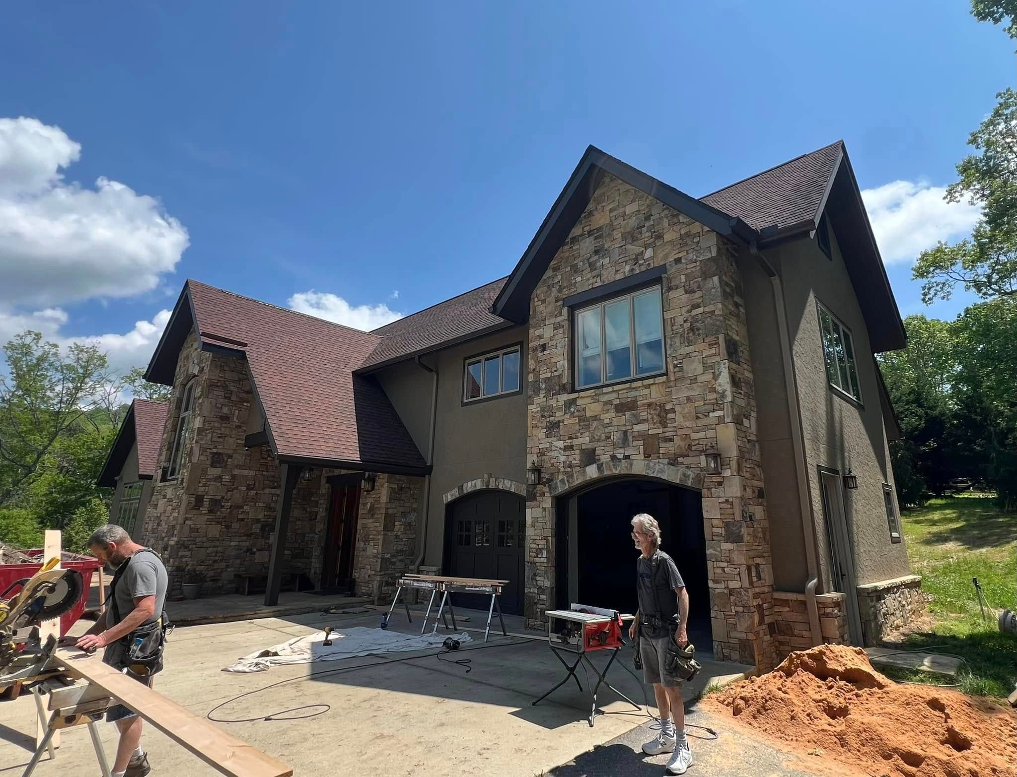  for Looking Glass Builders LLC in Asheville, North Carolina