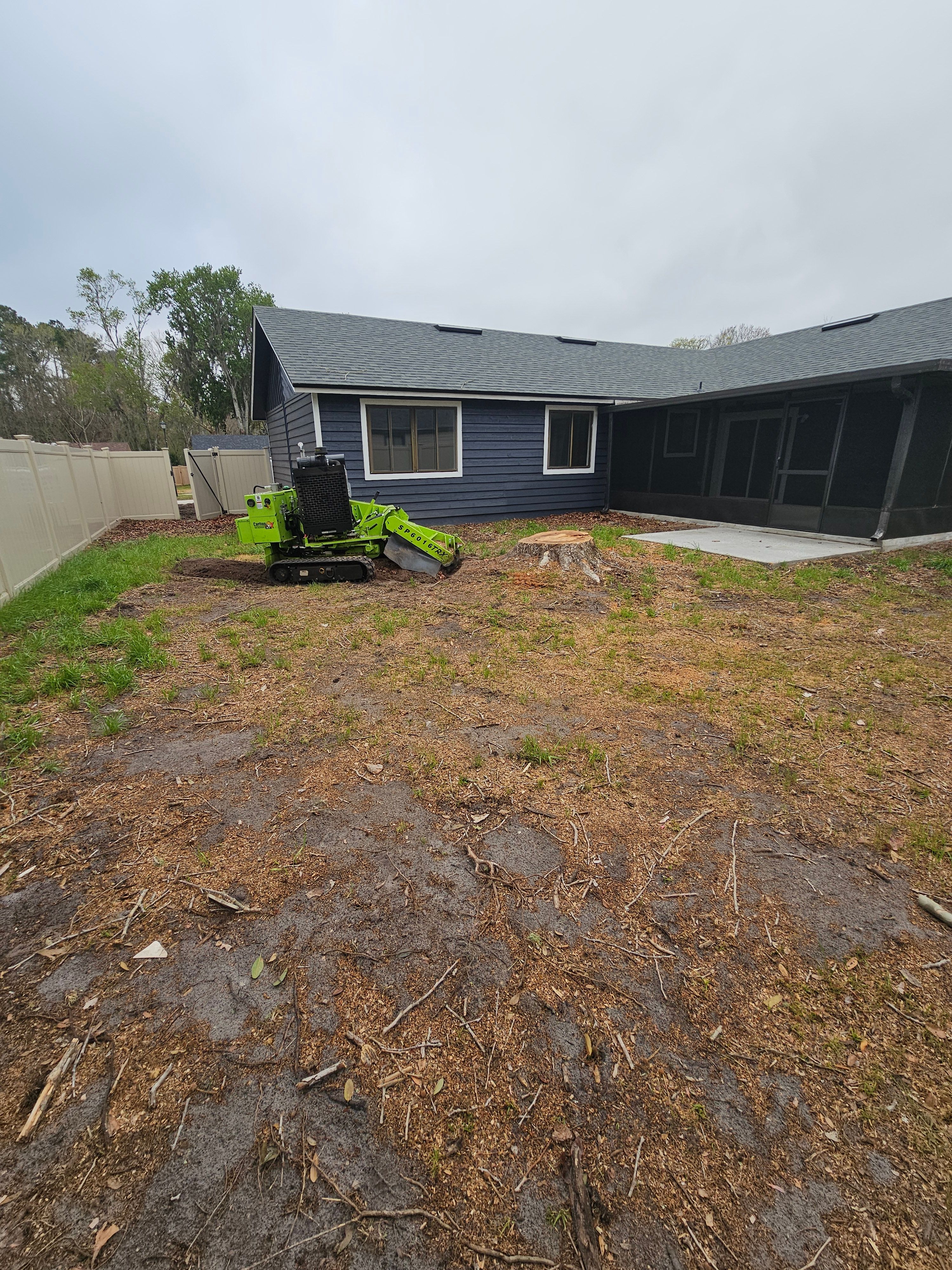  for Stumps done right LLC in Middleburg, FL