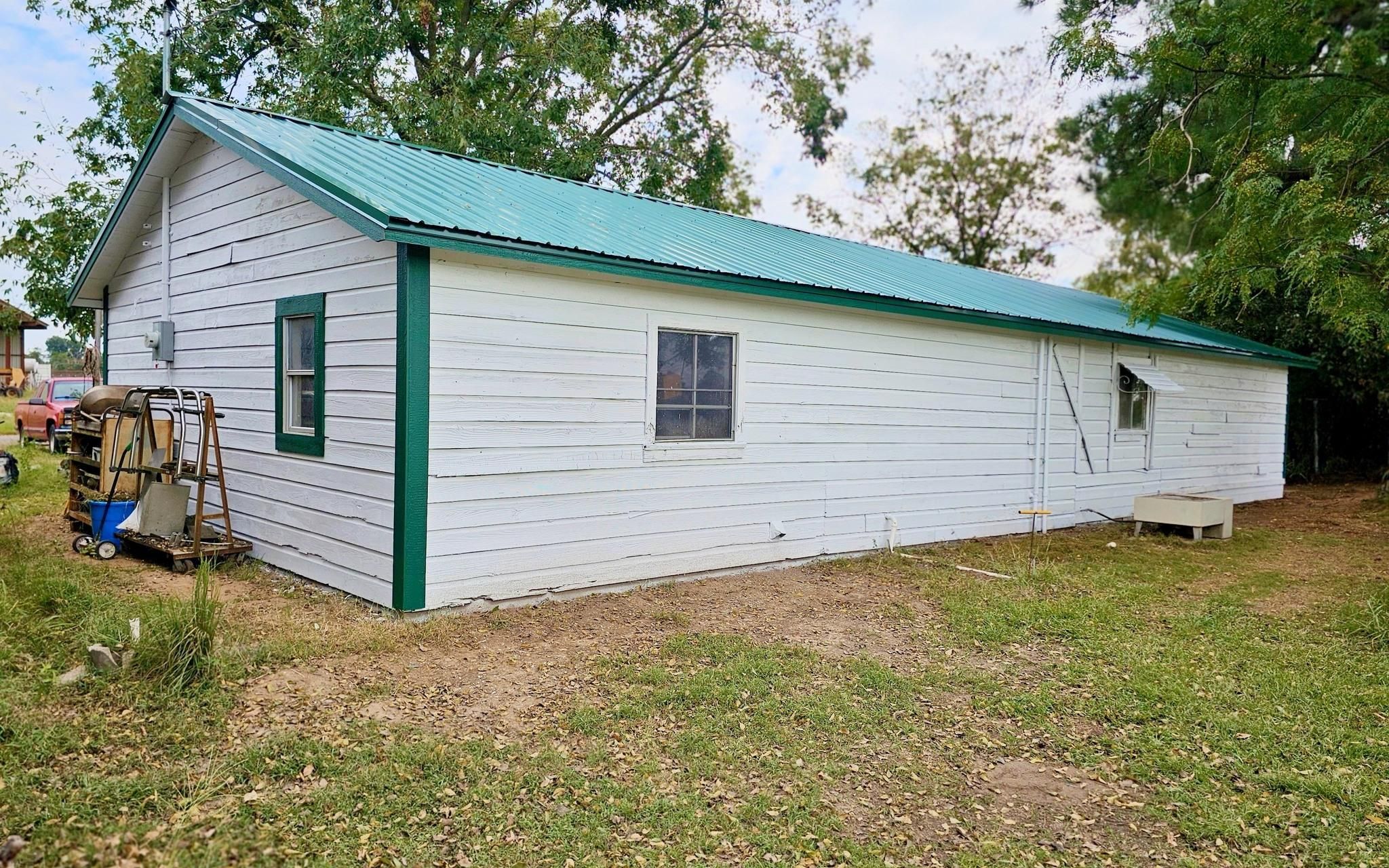  for Rogers Construction in Mount Vernon, TX