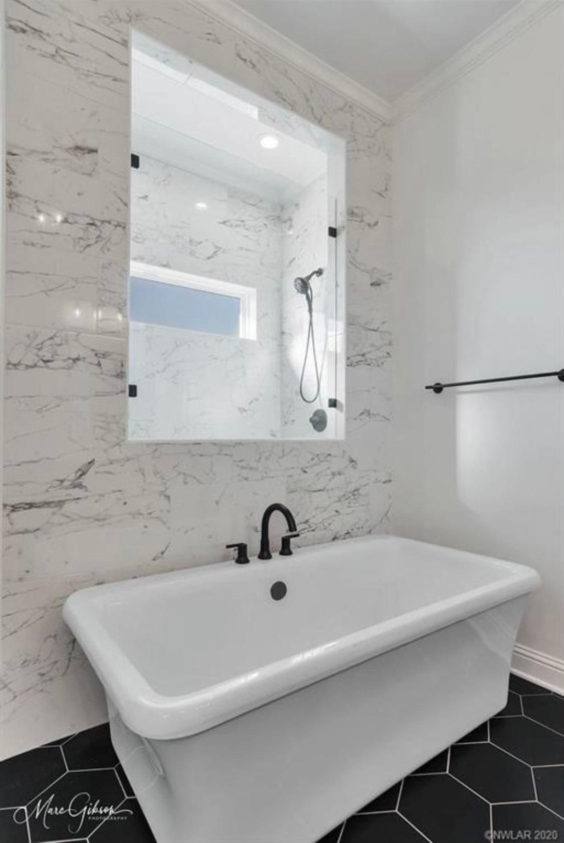  for Daniel Michaels, Inc. in Shreveport, LA