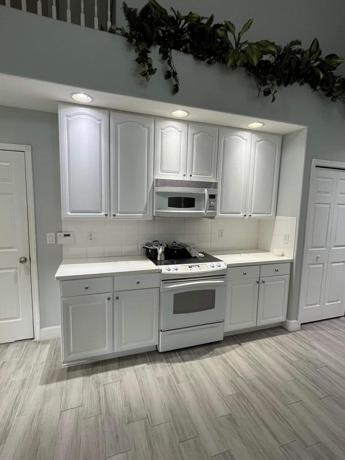  for Escorpio Painting in Tampa, FL