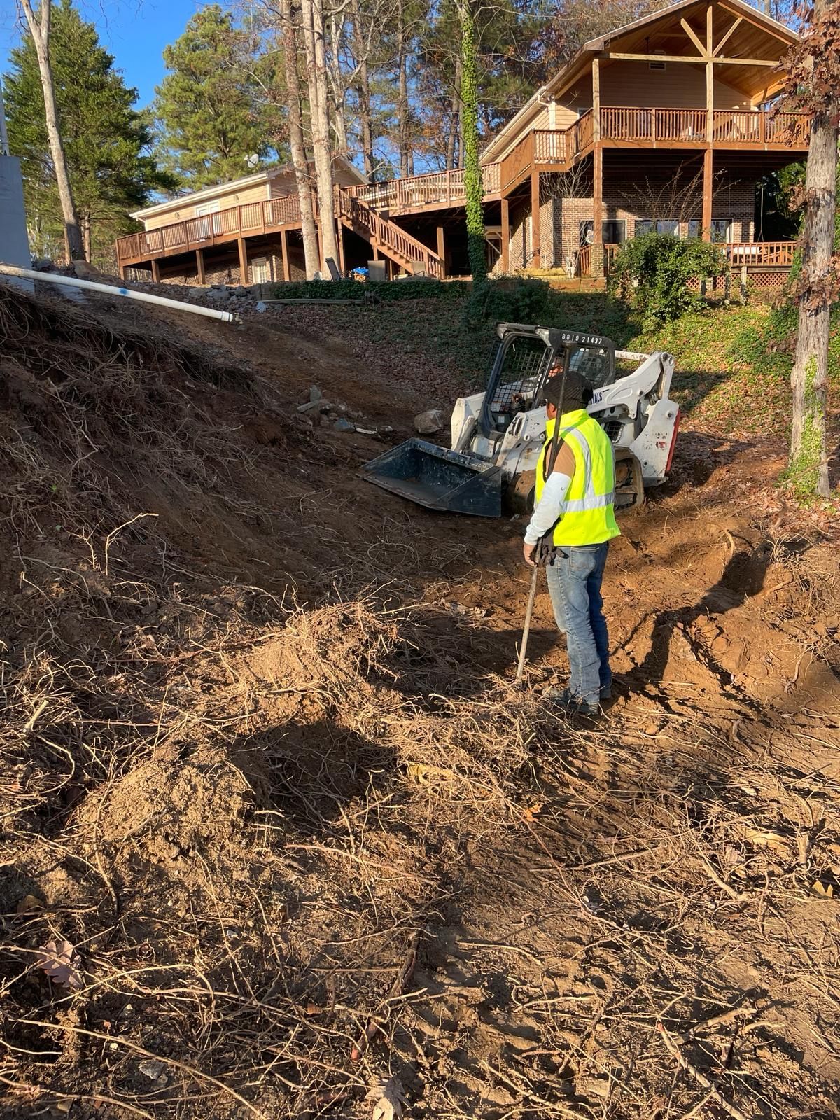 Tree Removal for Rosales Landscaping LLC in Lake Gaston, North Carolina