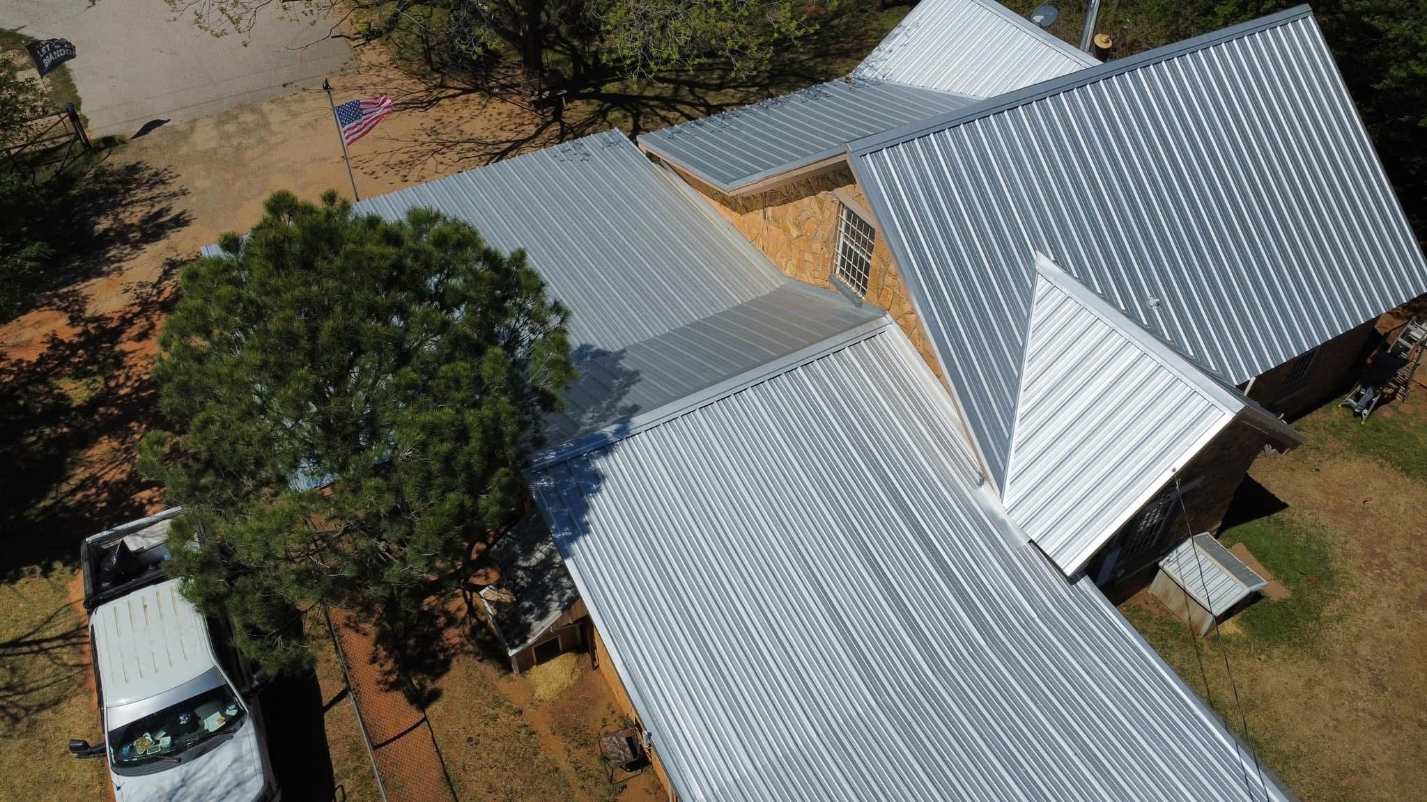 Metal roofs  for Barcenas Roofing & Remodeling in San Saba, TX