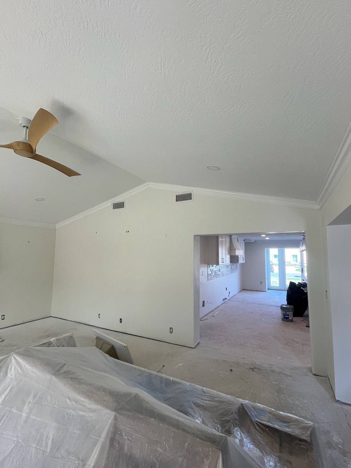  for Escorpio Painting in Tampa, FL