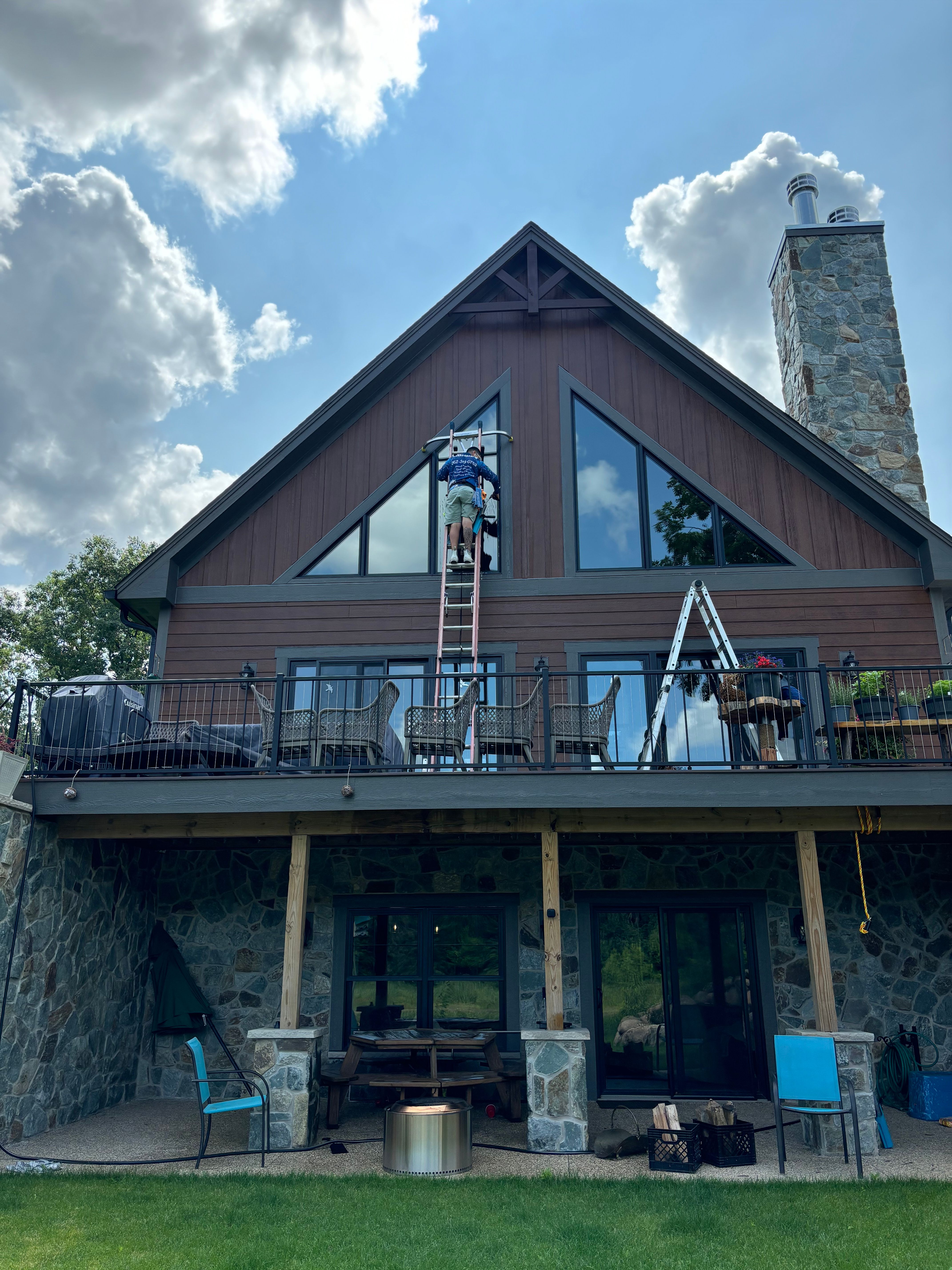  for Bulldog Window Cleaning in Walworth County, Wisconsin