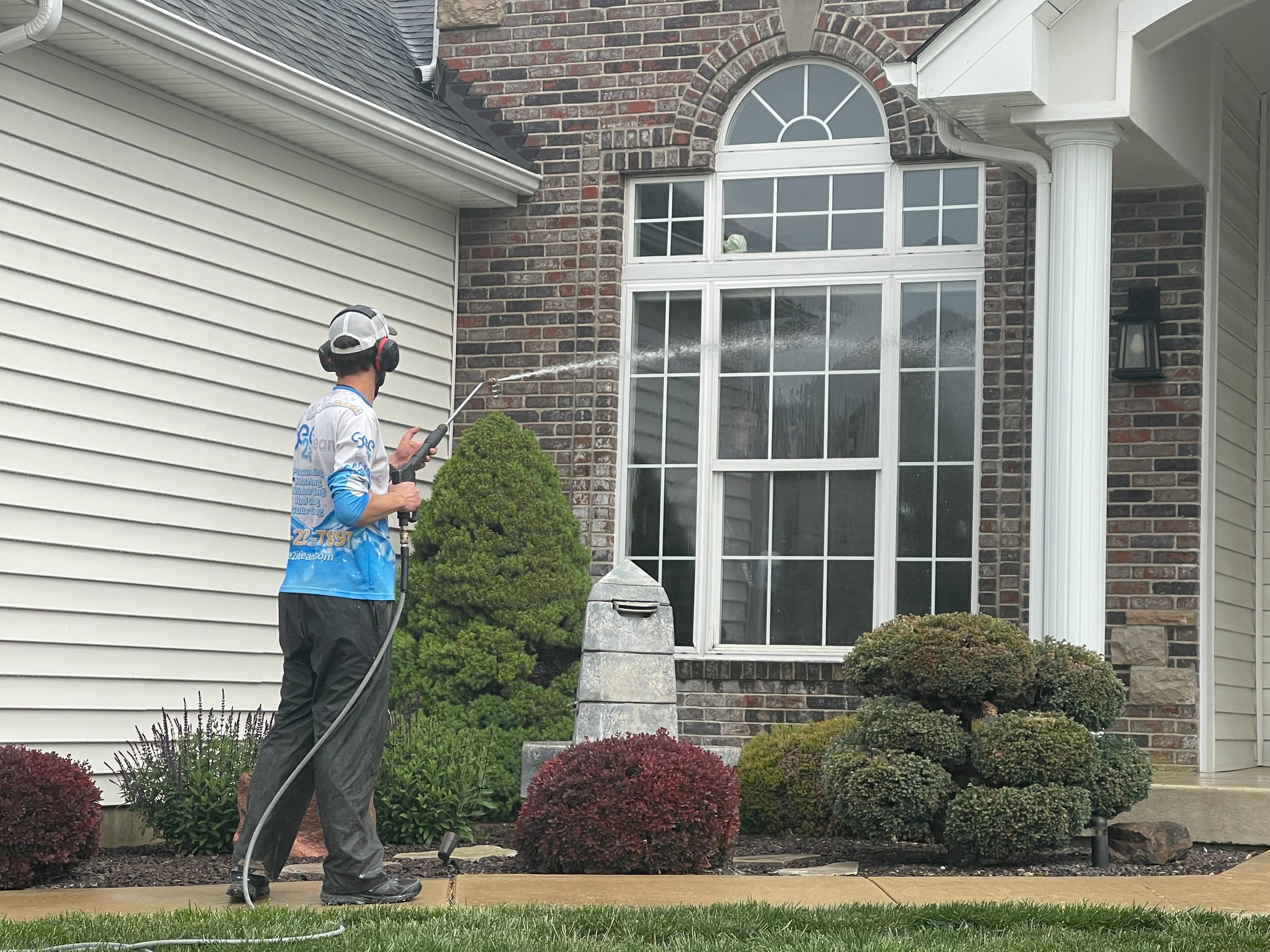  for See2it Clean in St Louis, MO