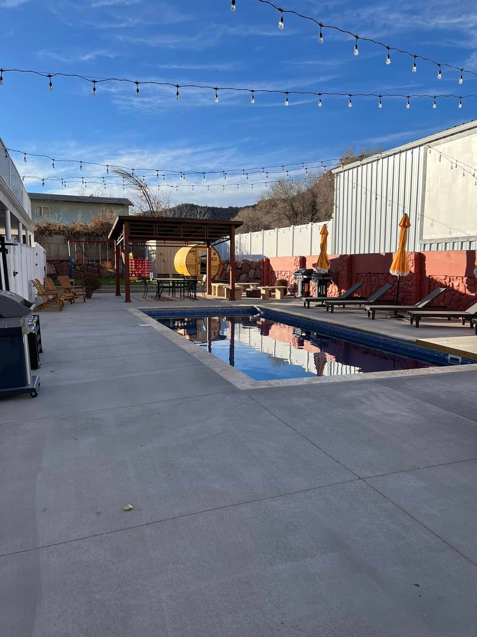  for Savanna Pools LLC in Hildale, UT