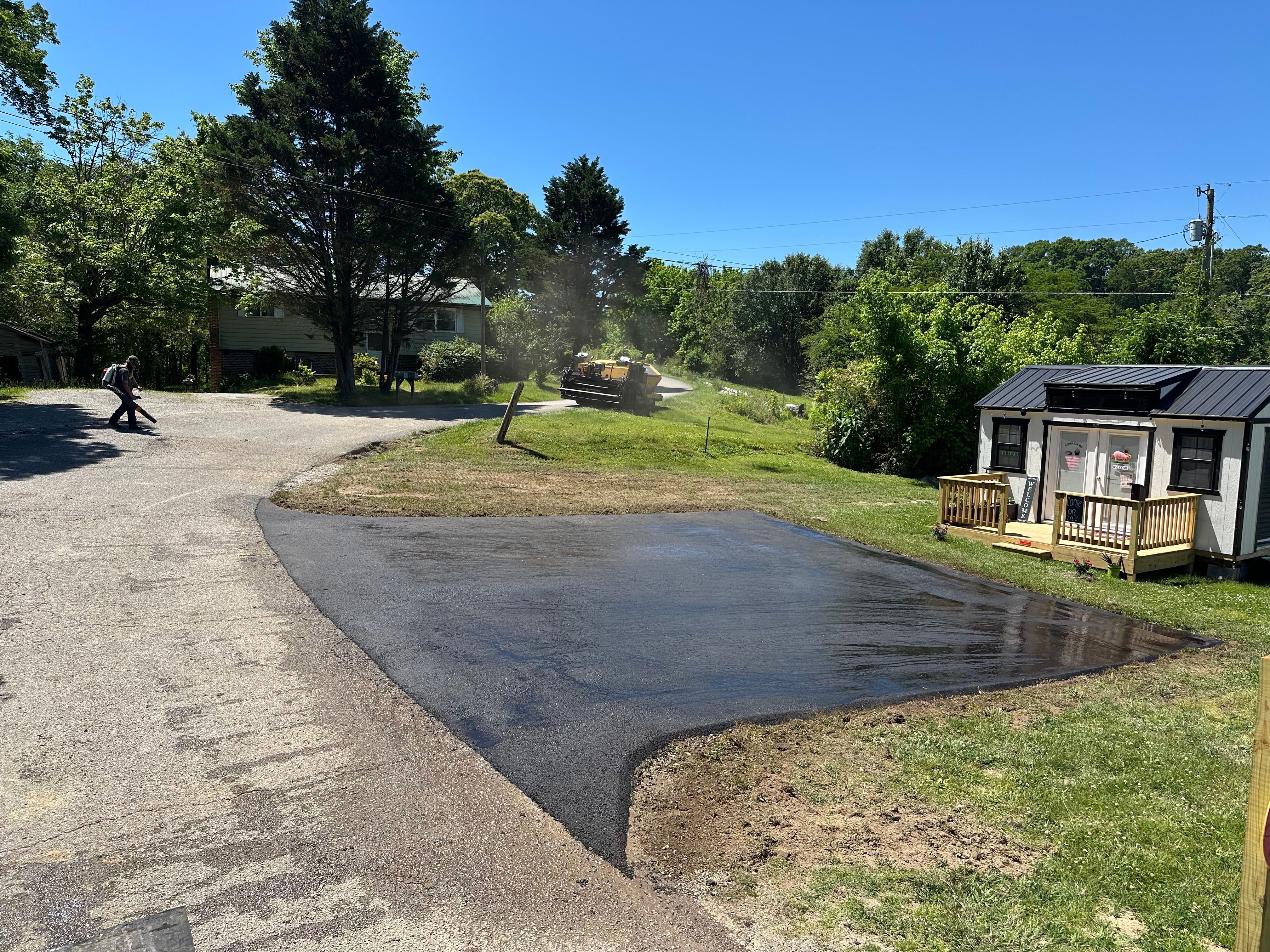  for Metzler Paving and Sealcoating LLC in Jacksboro, TN