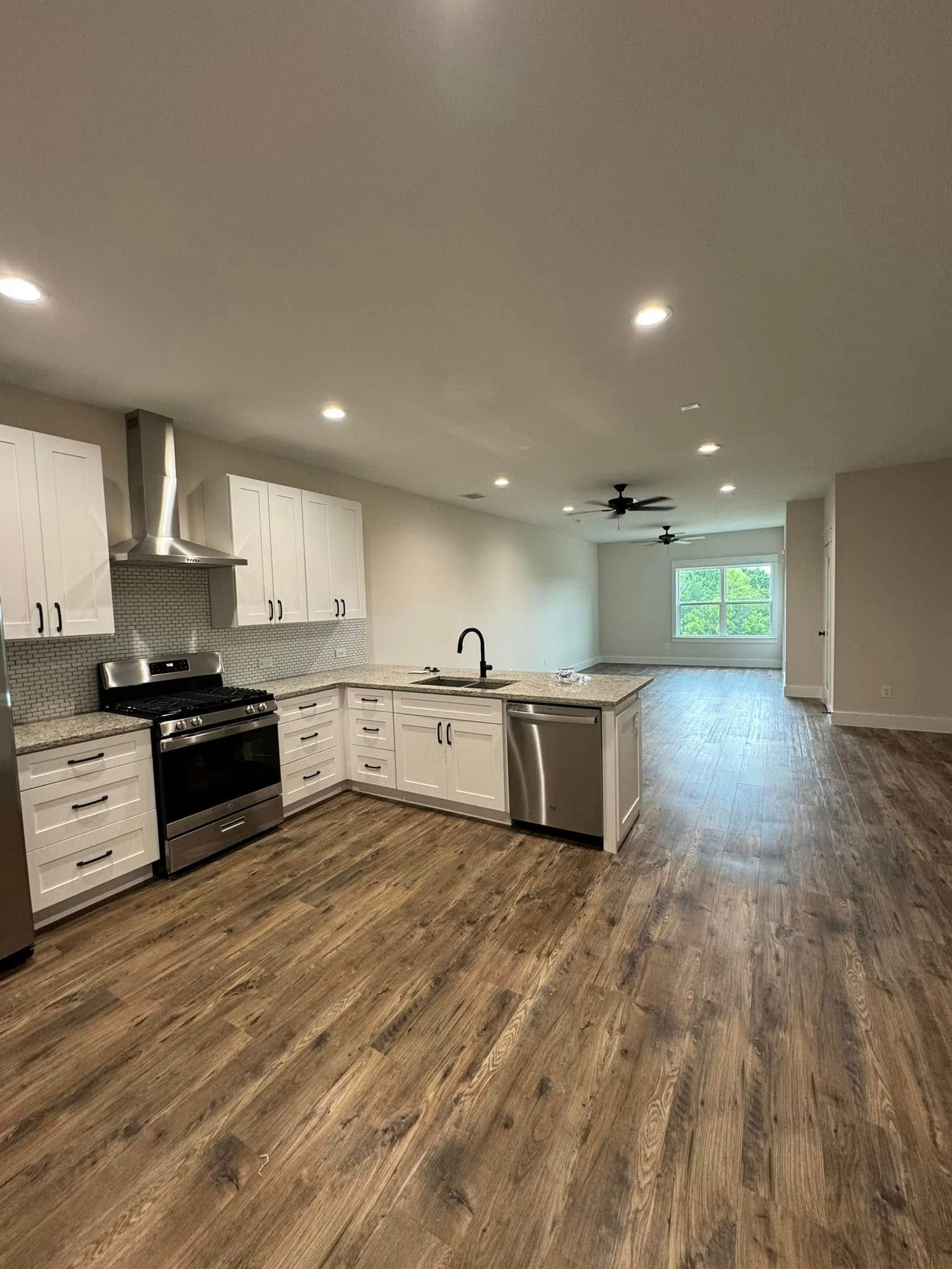 Custom Homes for Tailor Made Custom Homes in Collinsville, TX