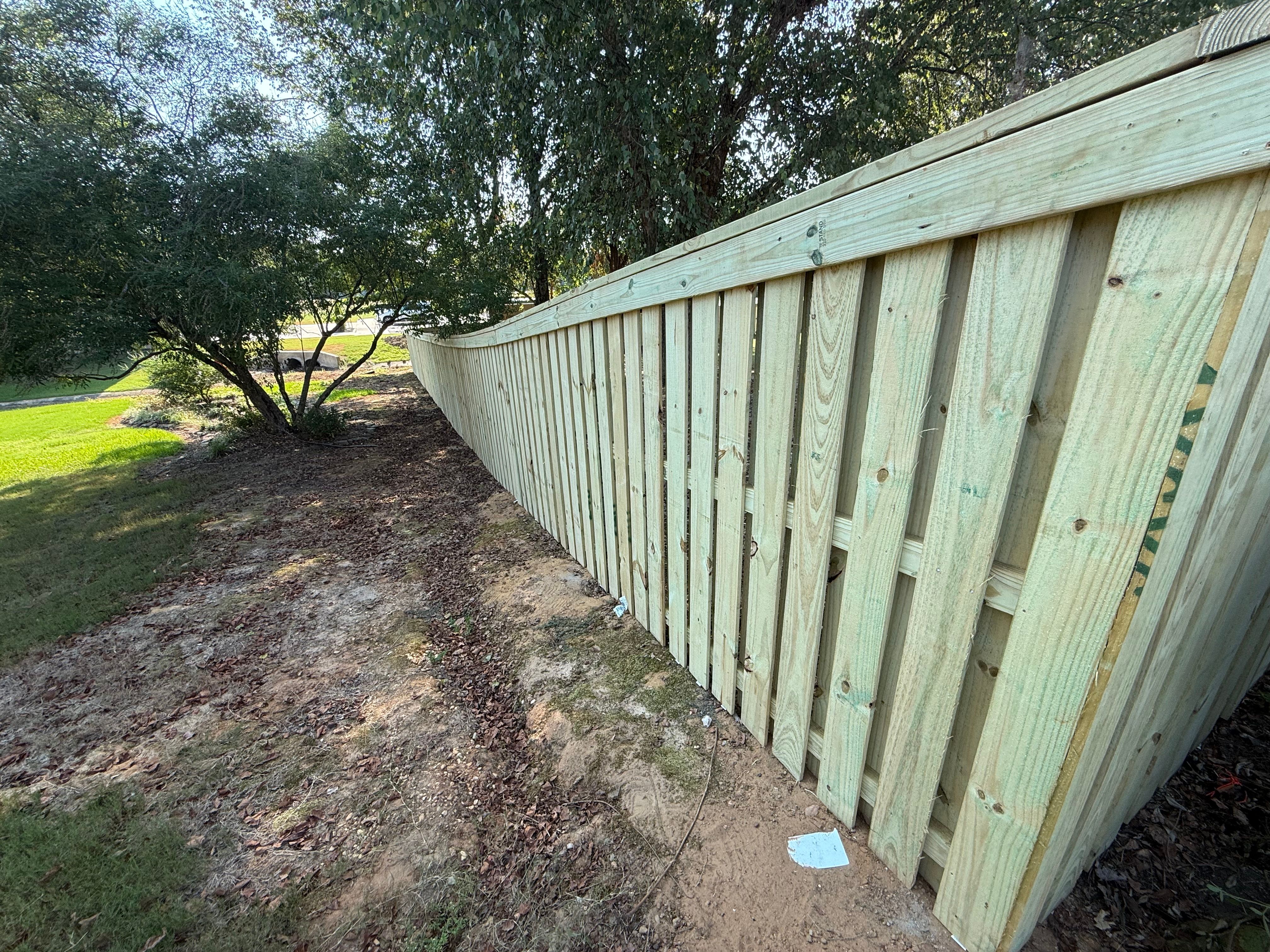  for Pennington Fence Co in Tupelo, MS