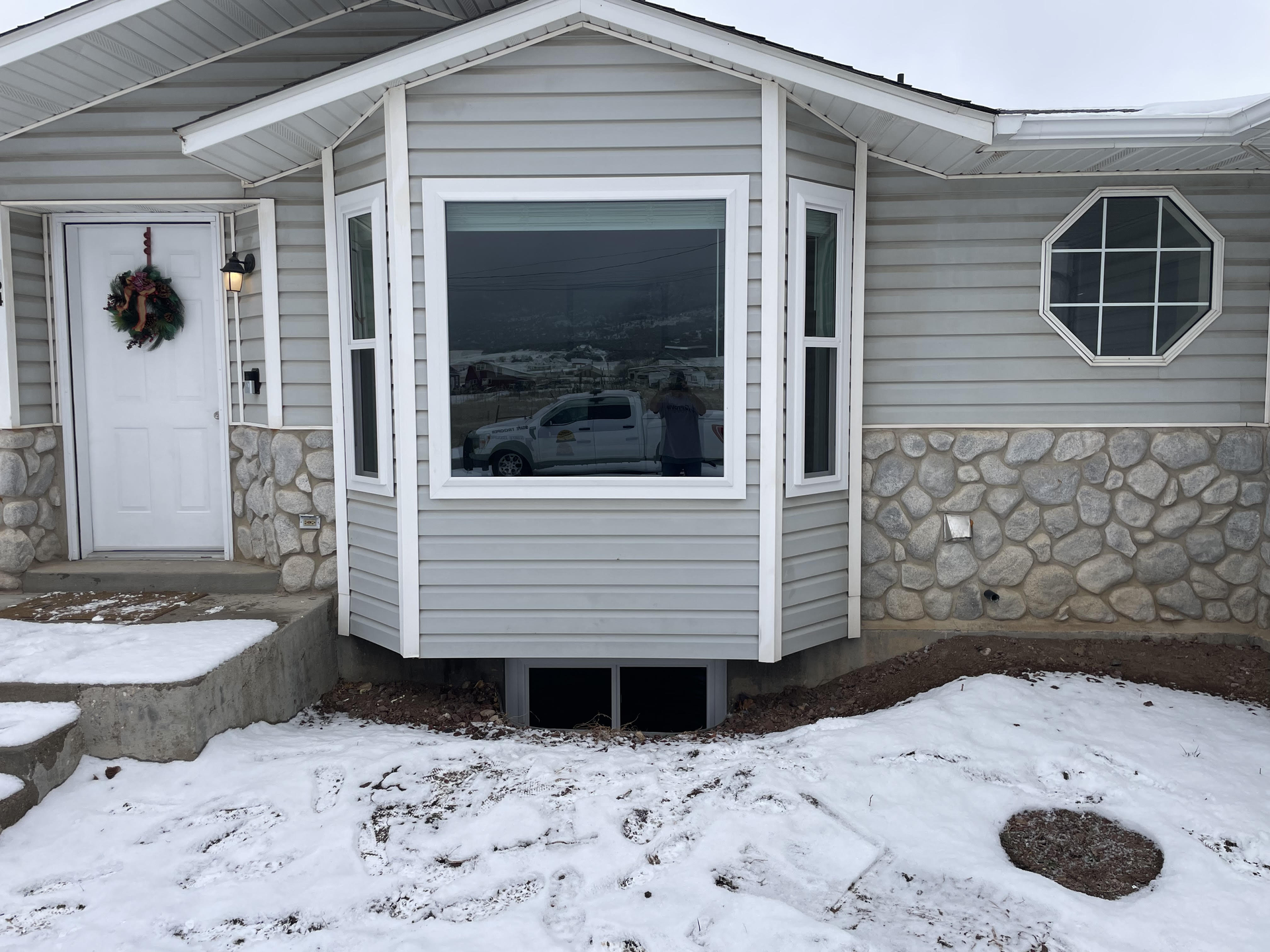  for Vivid Windows in Centerville, UT