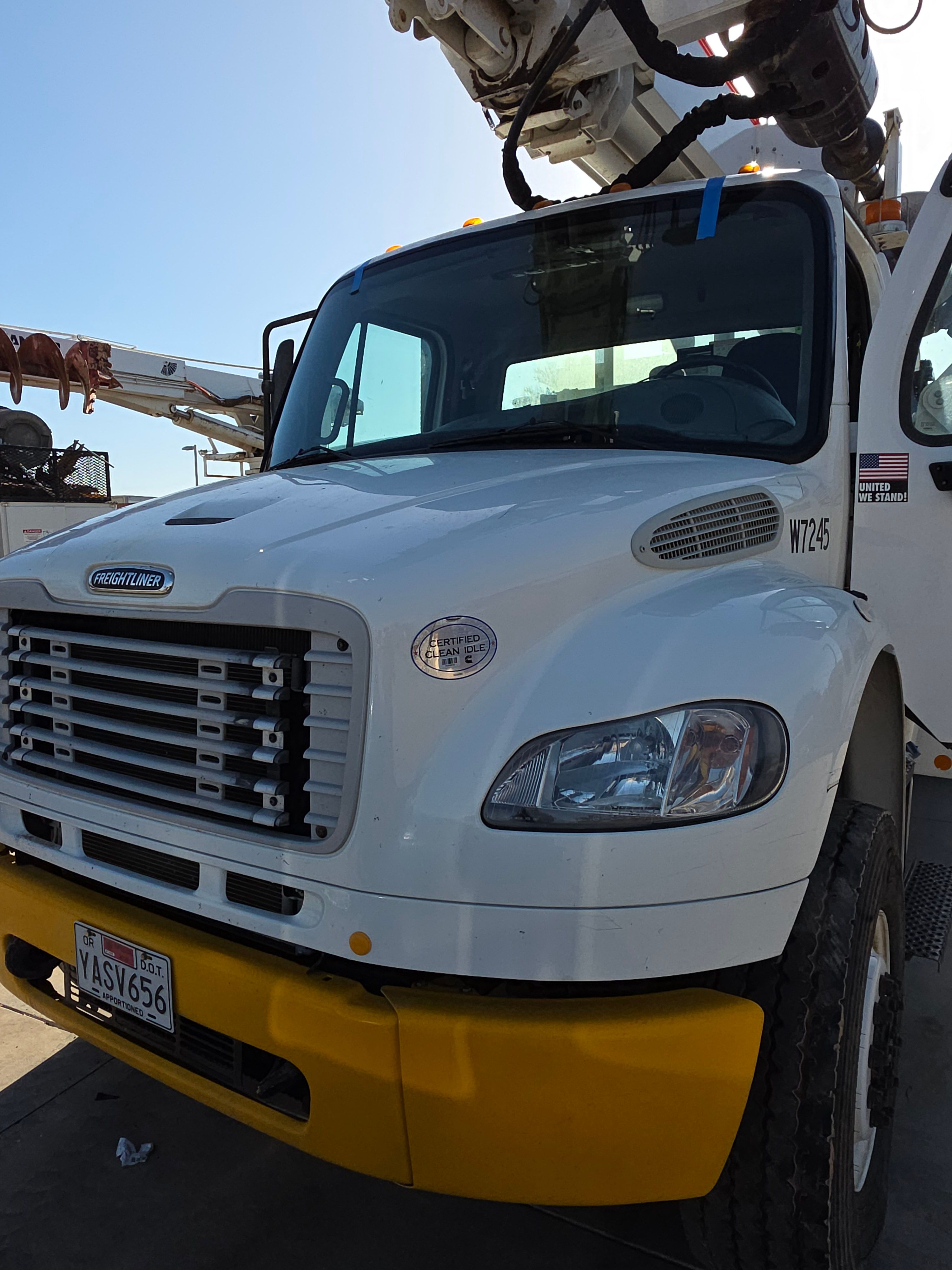  for Cals auto glass llc in Phoenix, AZ
