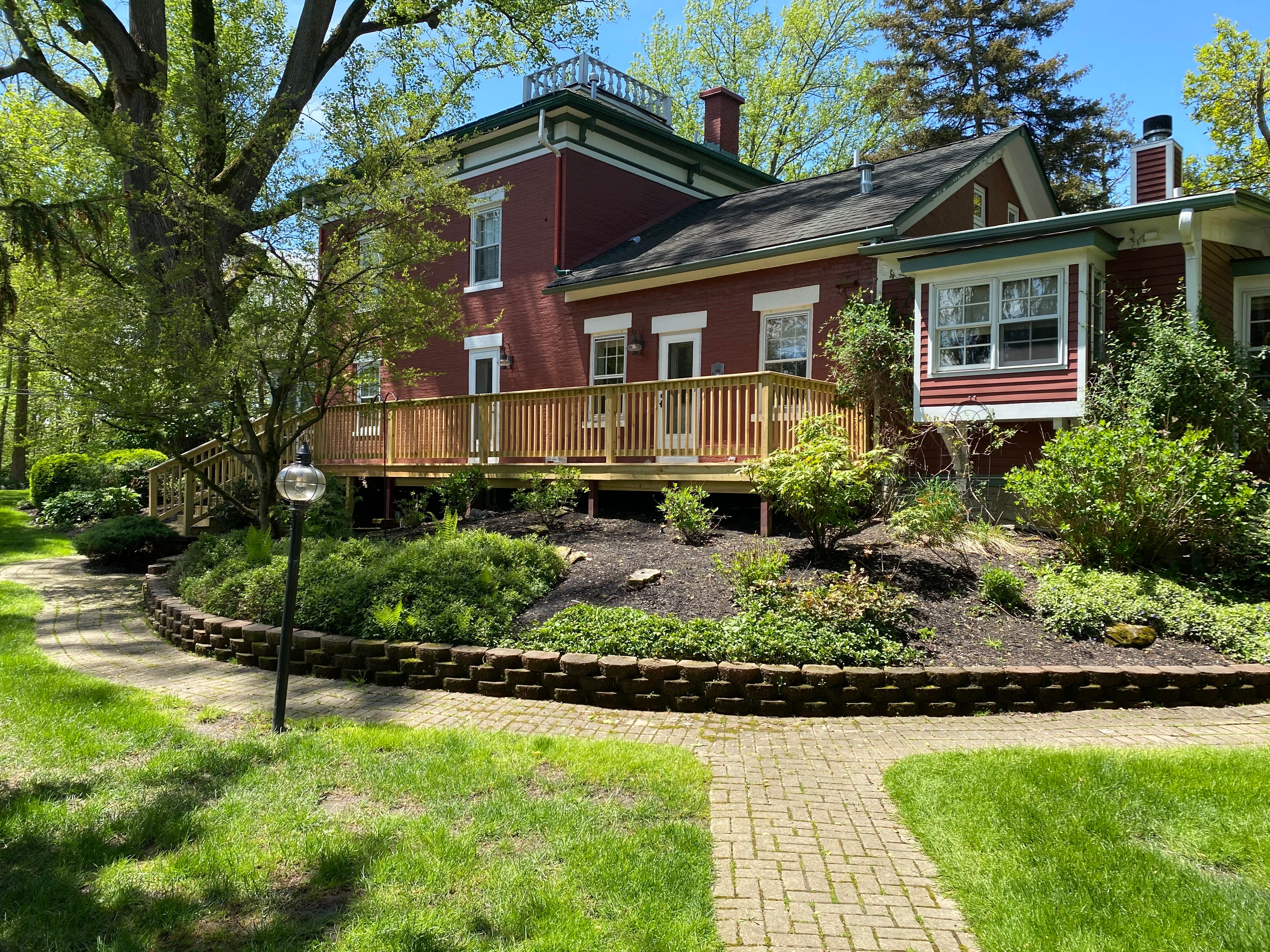 Deck staining for Premium Finish LLC in Medina, OH