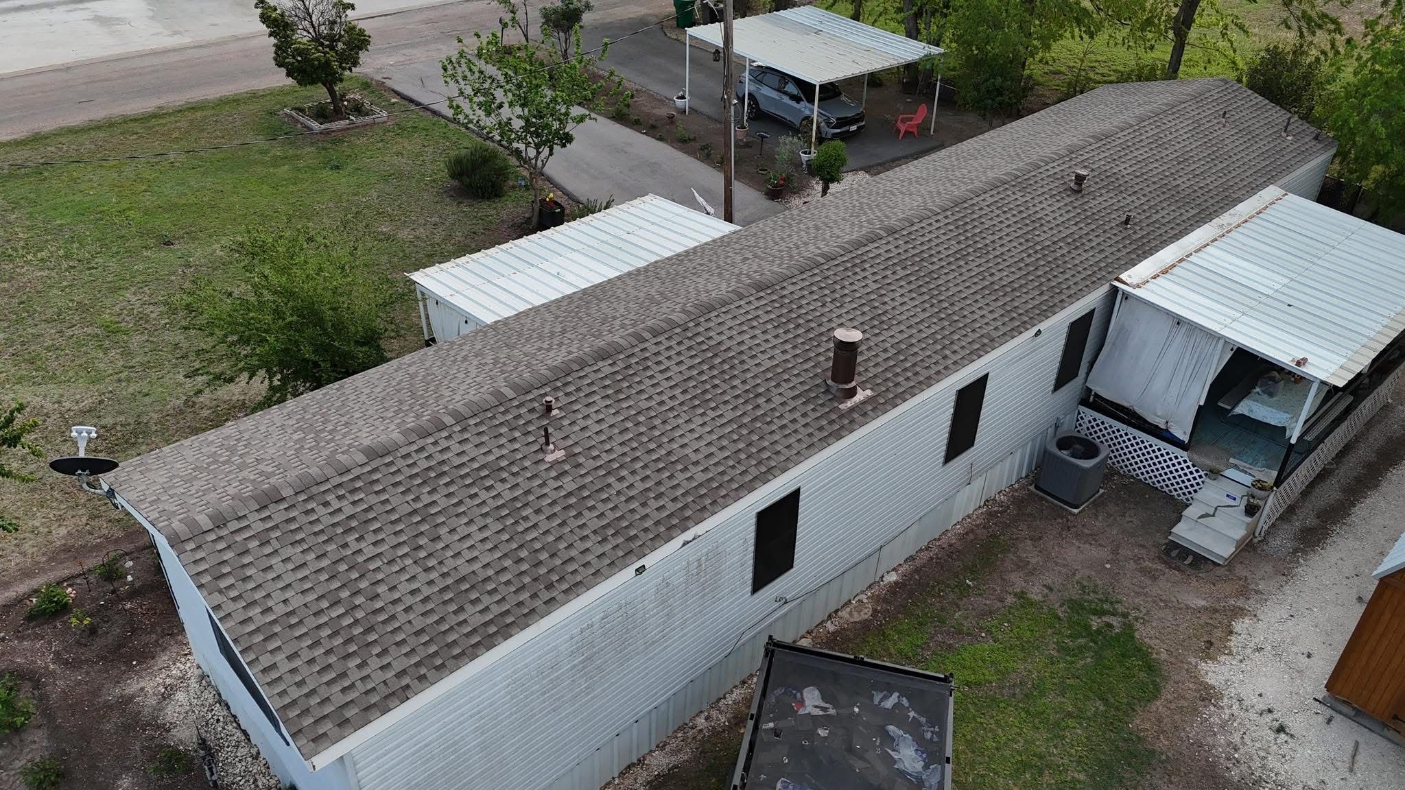 Shingle Roofs  for Barcenas Roofing & Remodeling in San Saba, TX