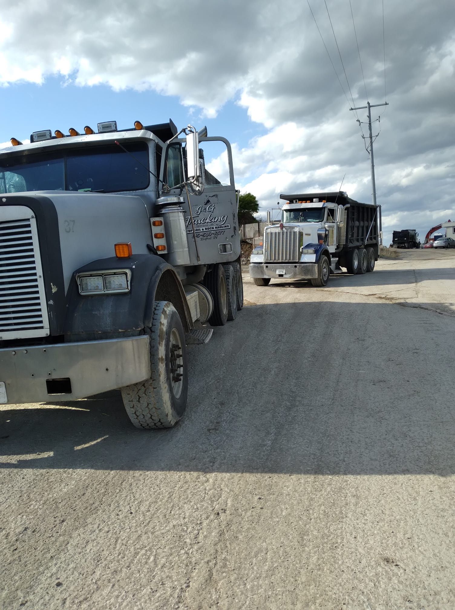  for J&G Trucking Excavating & Hauling in Nashville, TN