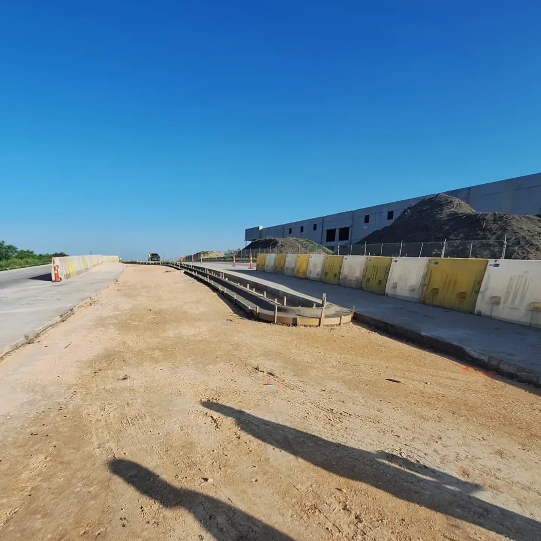  for Leo's Concrete Crew in Elgin, TX
