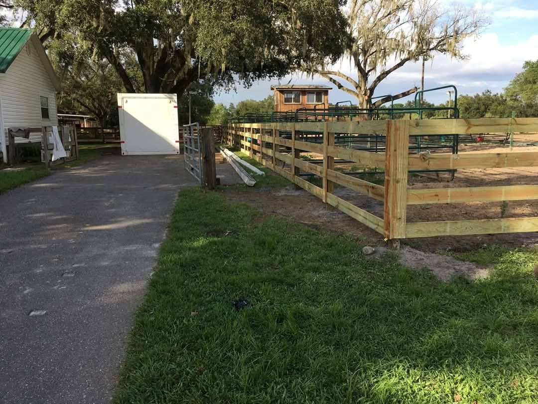 All Photos for Daniels Fencing in Lakeland, FL
