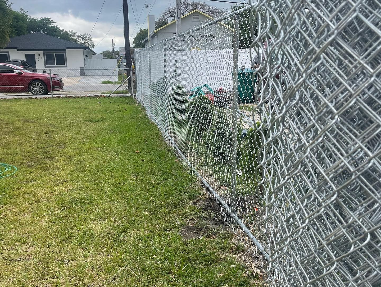 Fence & Gate Installation for Maui Fence LLC in Miami, FL