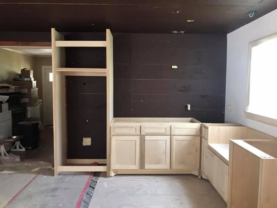  for Wade Custom Cabinets in Cleburne,, TX