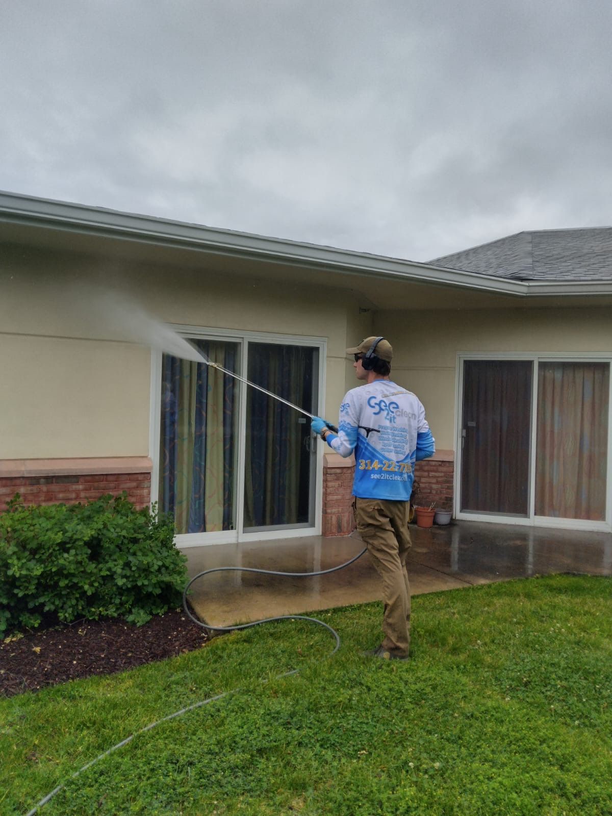  for See2it Clean in St Louis, MO