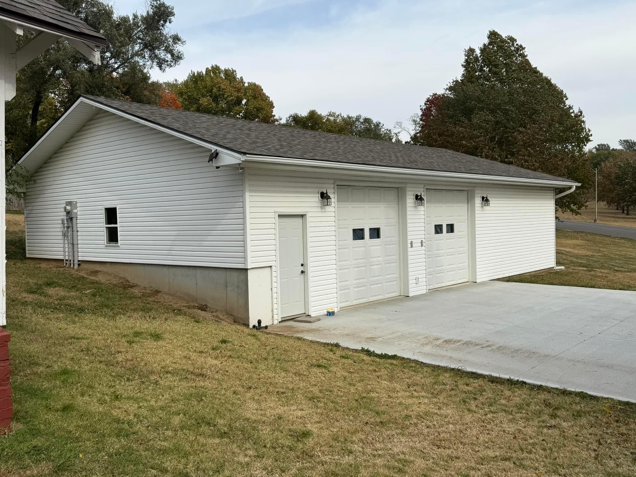  for Full Roof  in Saint Joseph, MO