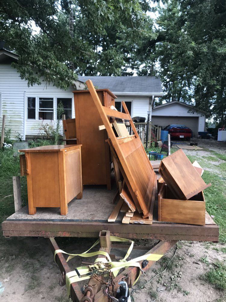 Photo number 2 of Jackson's Junk Removal's best work performing a Furniture and Appliance Removal job