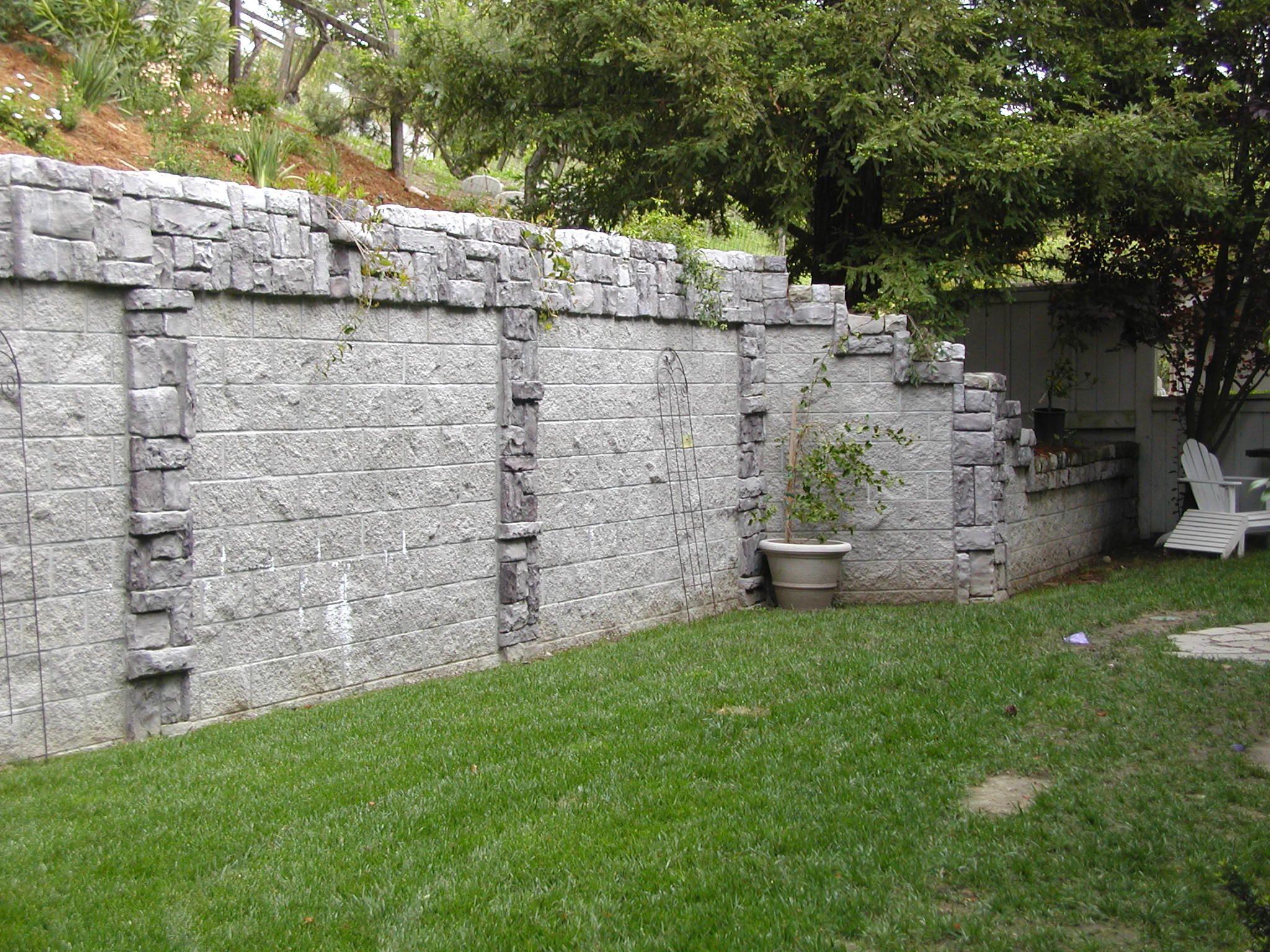 Retaining Walls for LEBEC, Inc in Brentwood, CA