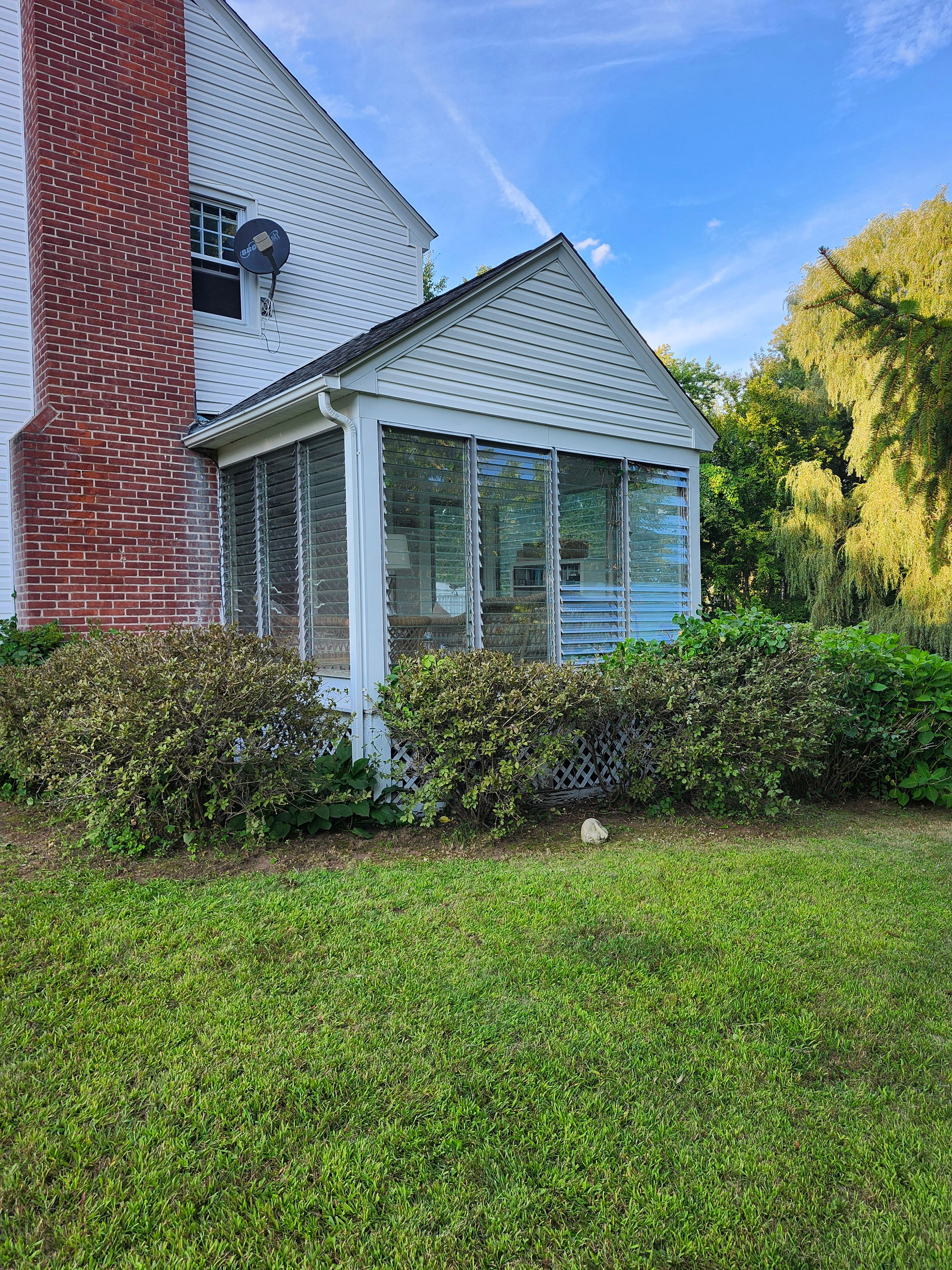 Hedge/Tree/Brush Cutting for Landscape Innovations LLC in Torrington, CT