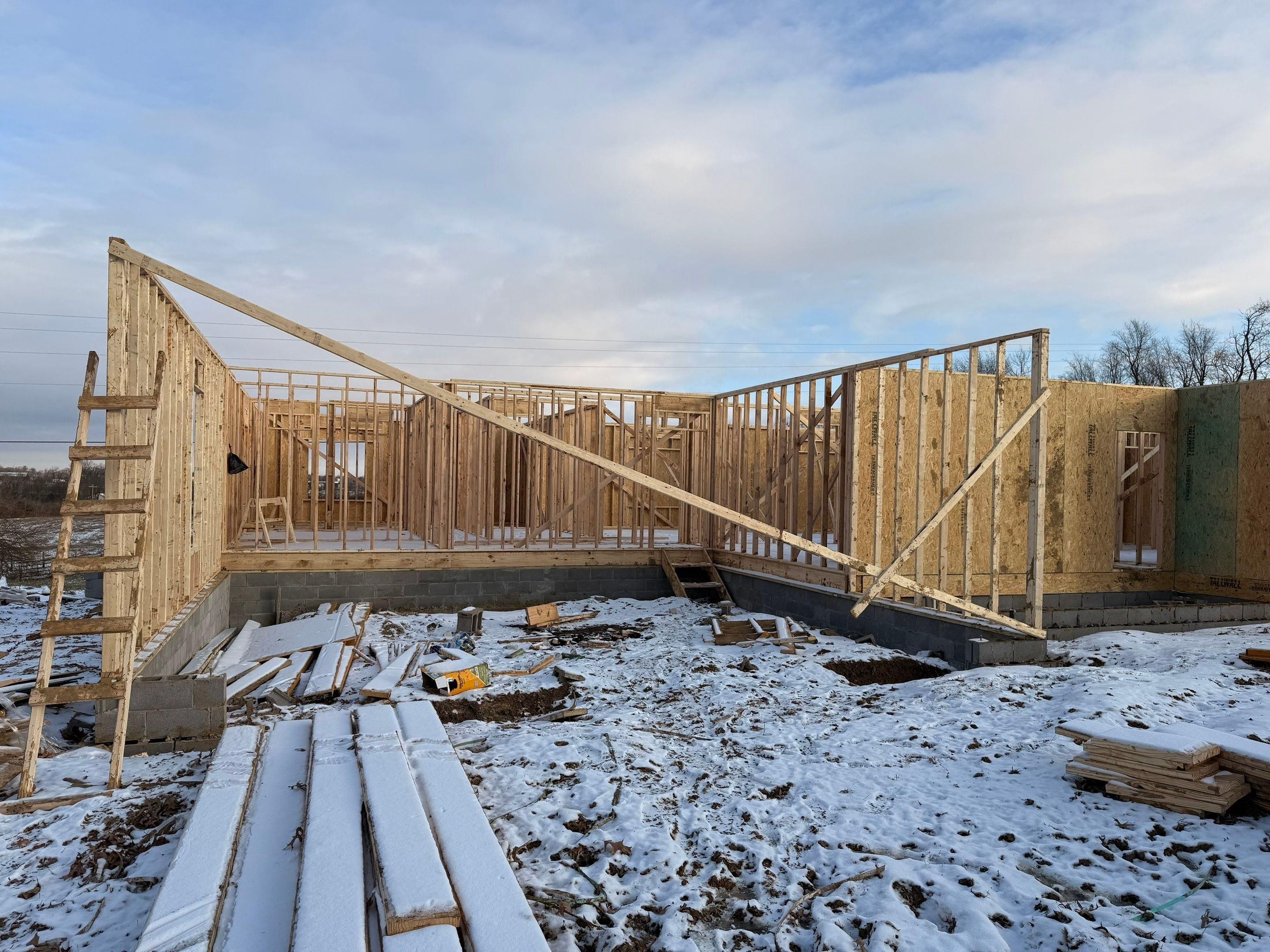  for Paramount Construction in Lexington, KY