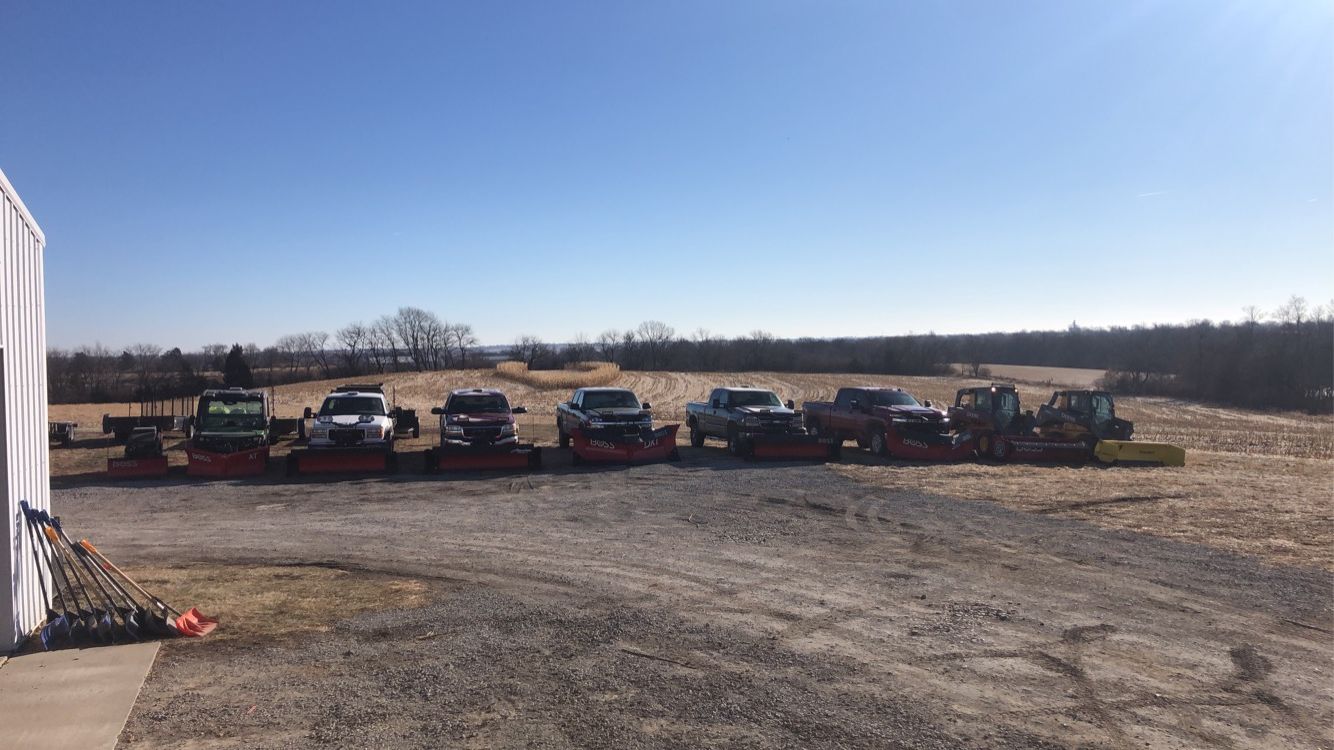  for Thomas' Lawn Care in Maryville, MO