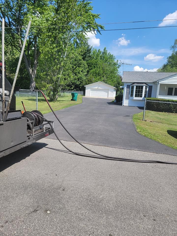  for Smith's Paving and Sealcoating in Rushville, IN