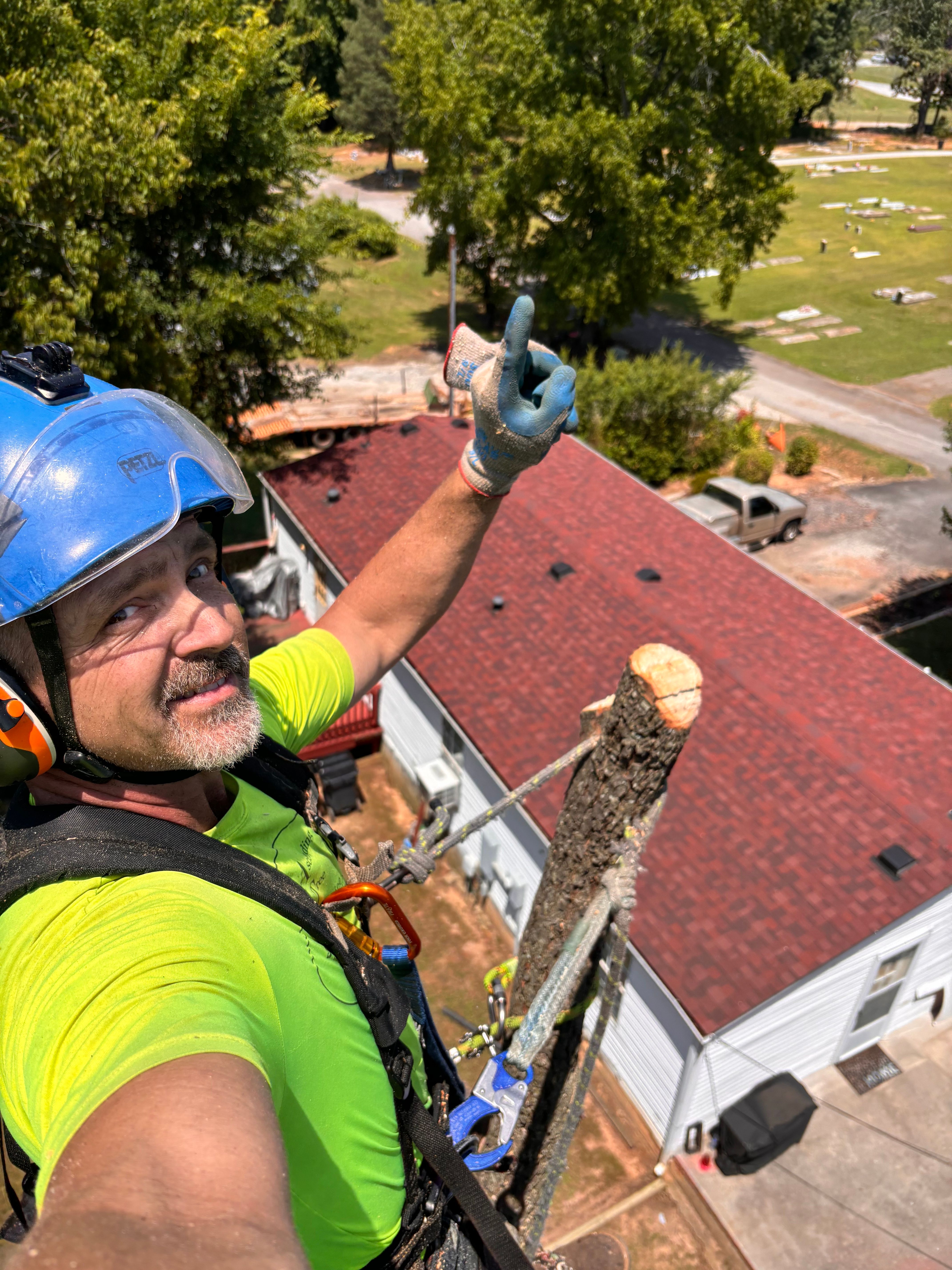  for Ascending Tree Service LLC in Kenbridge, VA