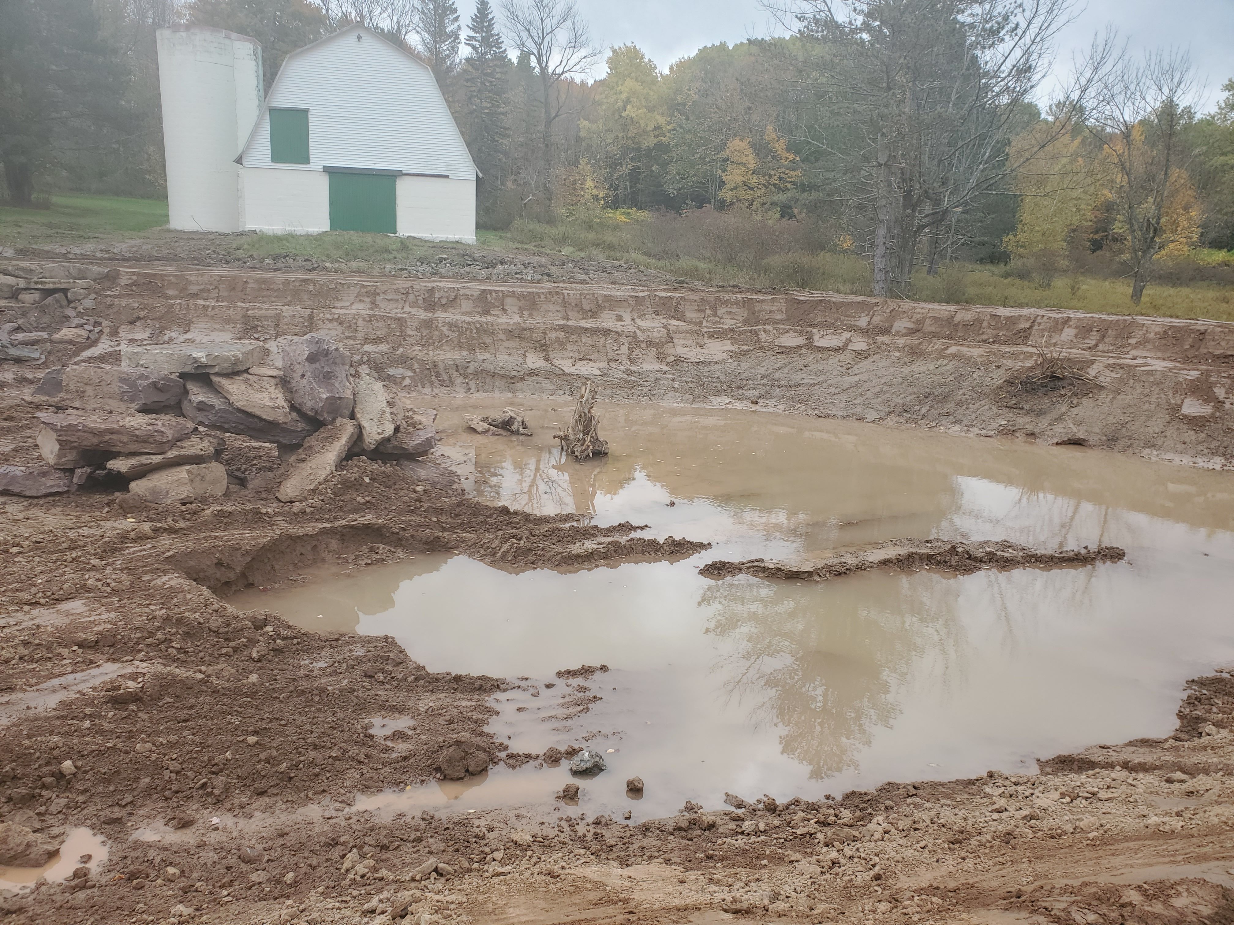  for R McK Excavating in Lake Ariel, PA