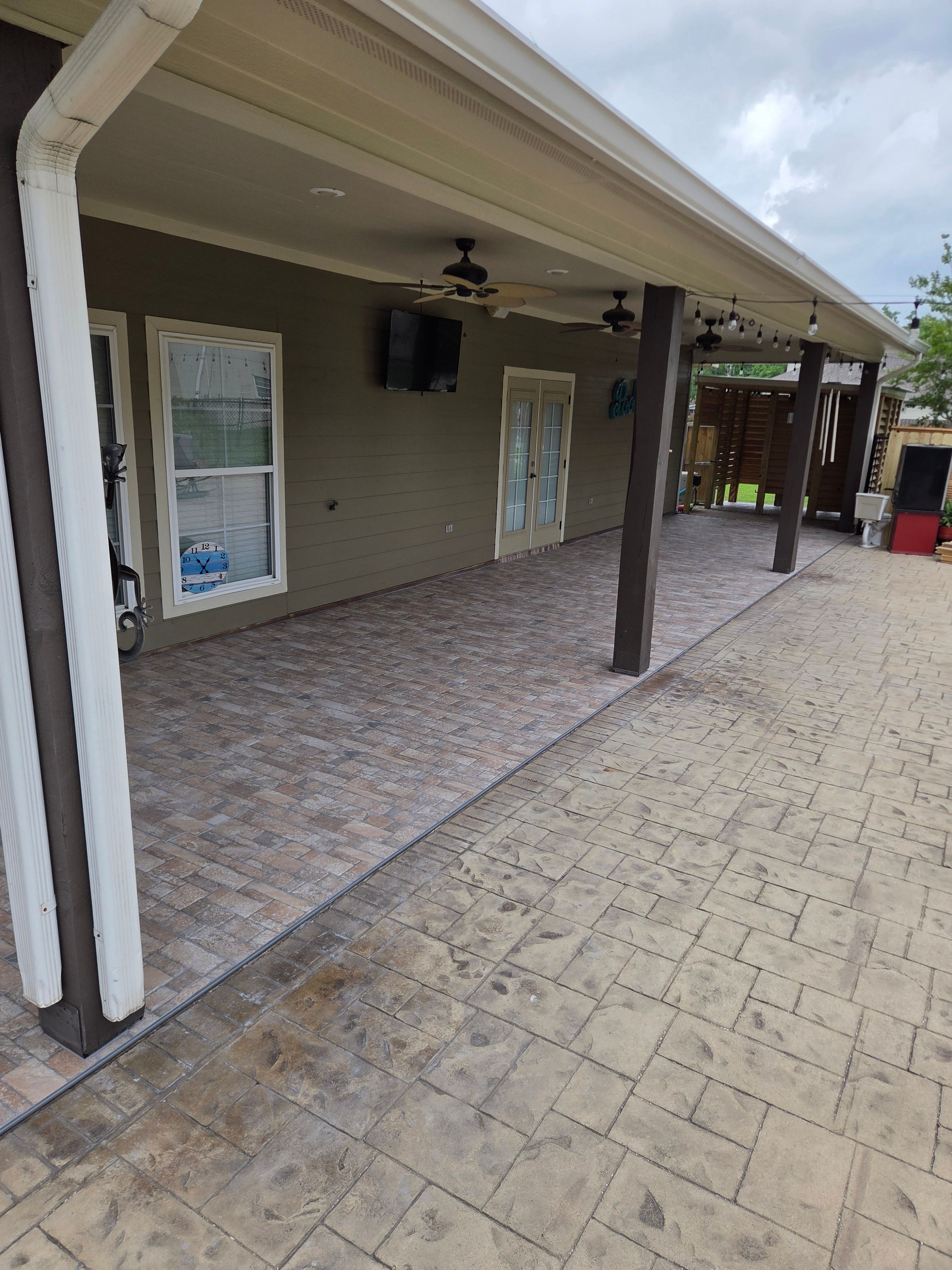  for D&J Custom Floors in Nederland, TX