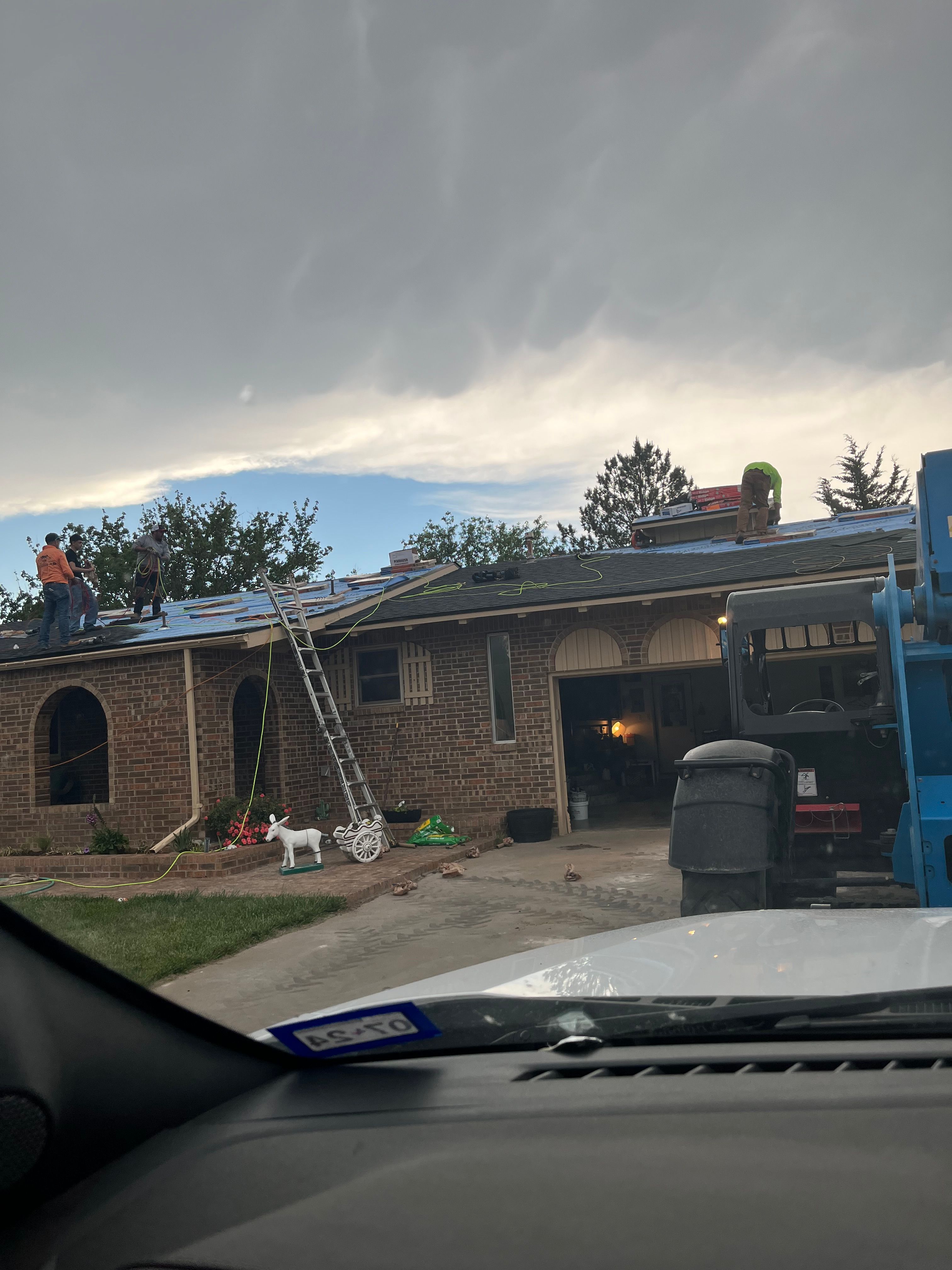 Roofing for Trejo Roofing & Construction in Perryton, TX