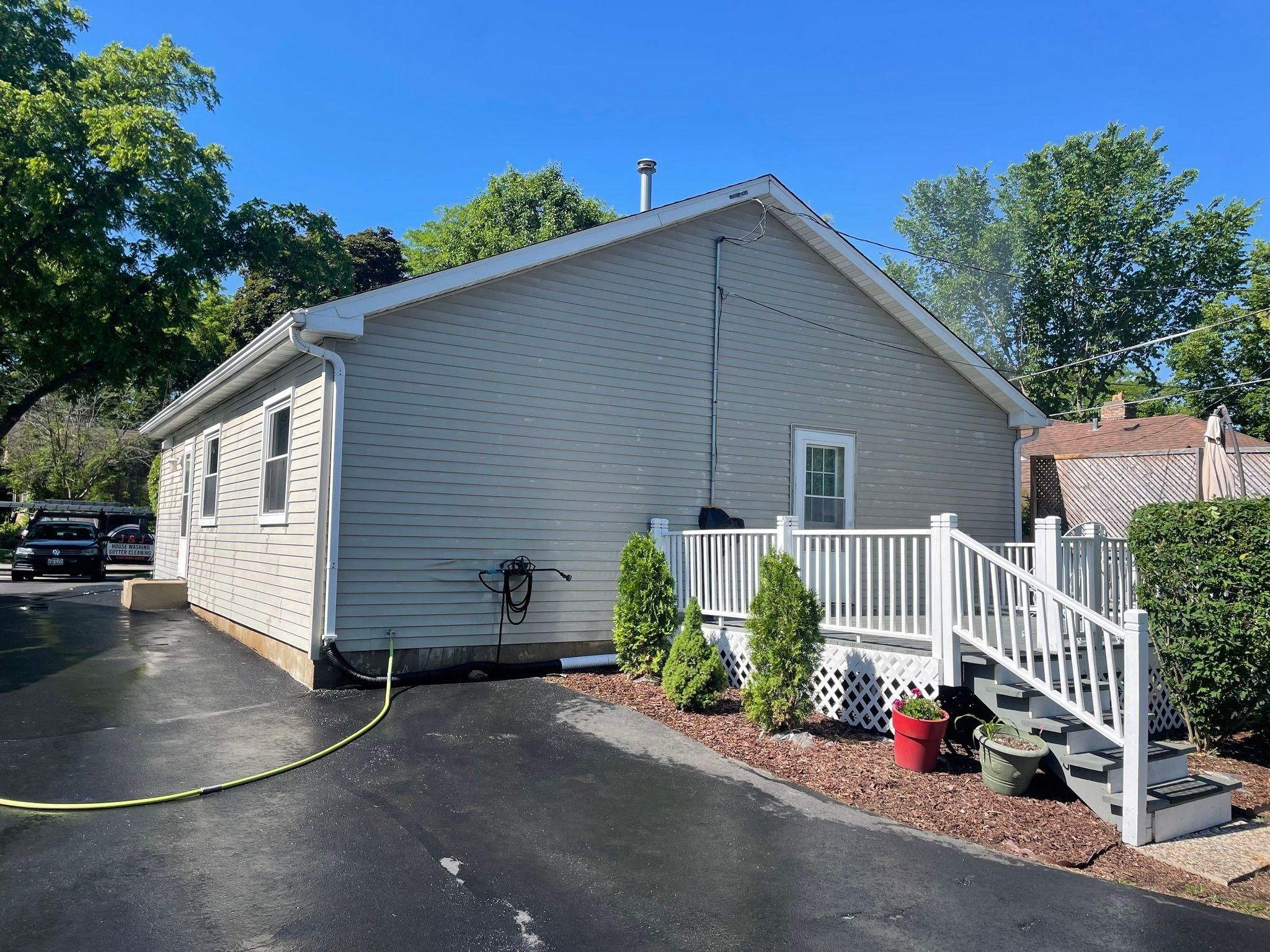 Home Softwash for J&J Power Washing and Gutter Cleaning in Sycamore, IL