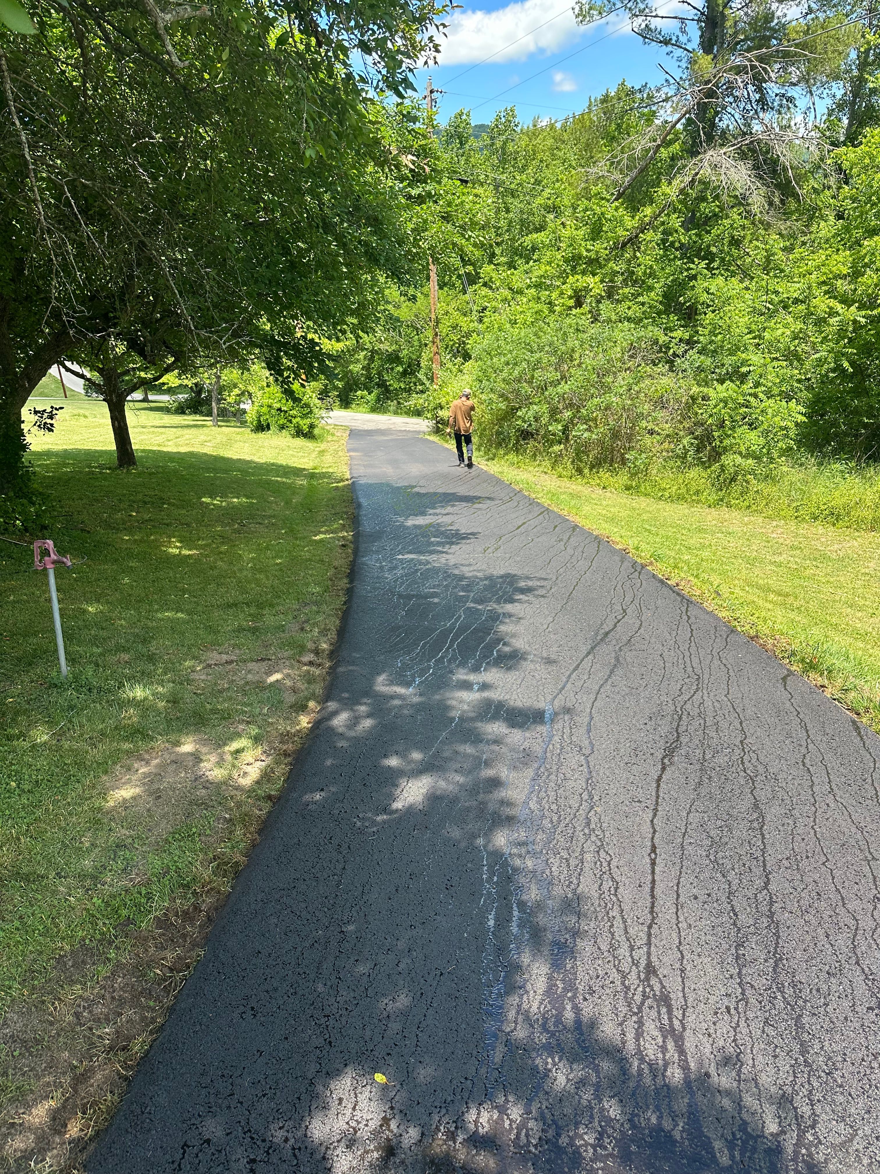  for Metzler Paving and Sealcoating LLC in Jacksboro, TN