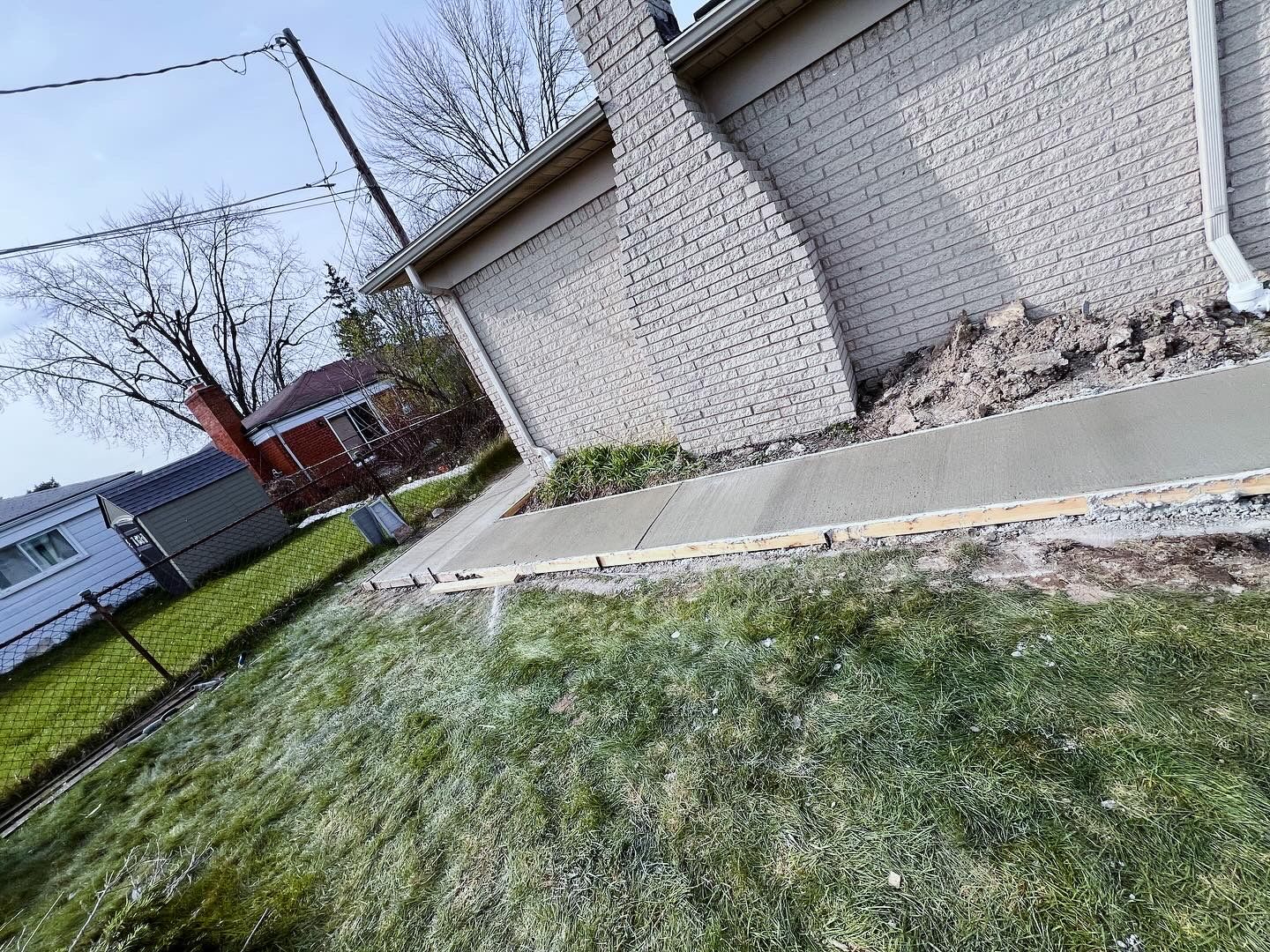  for Alltimate Outdoor Services in Warren, MI